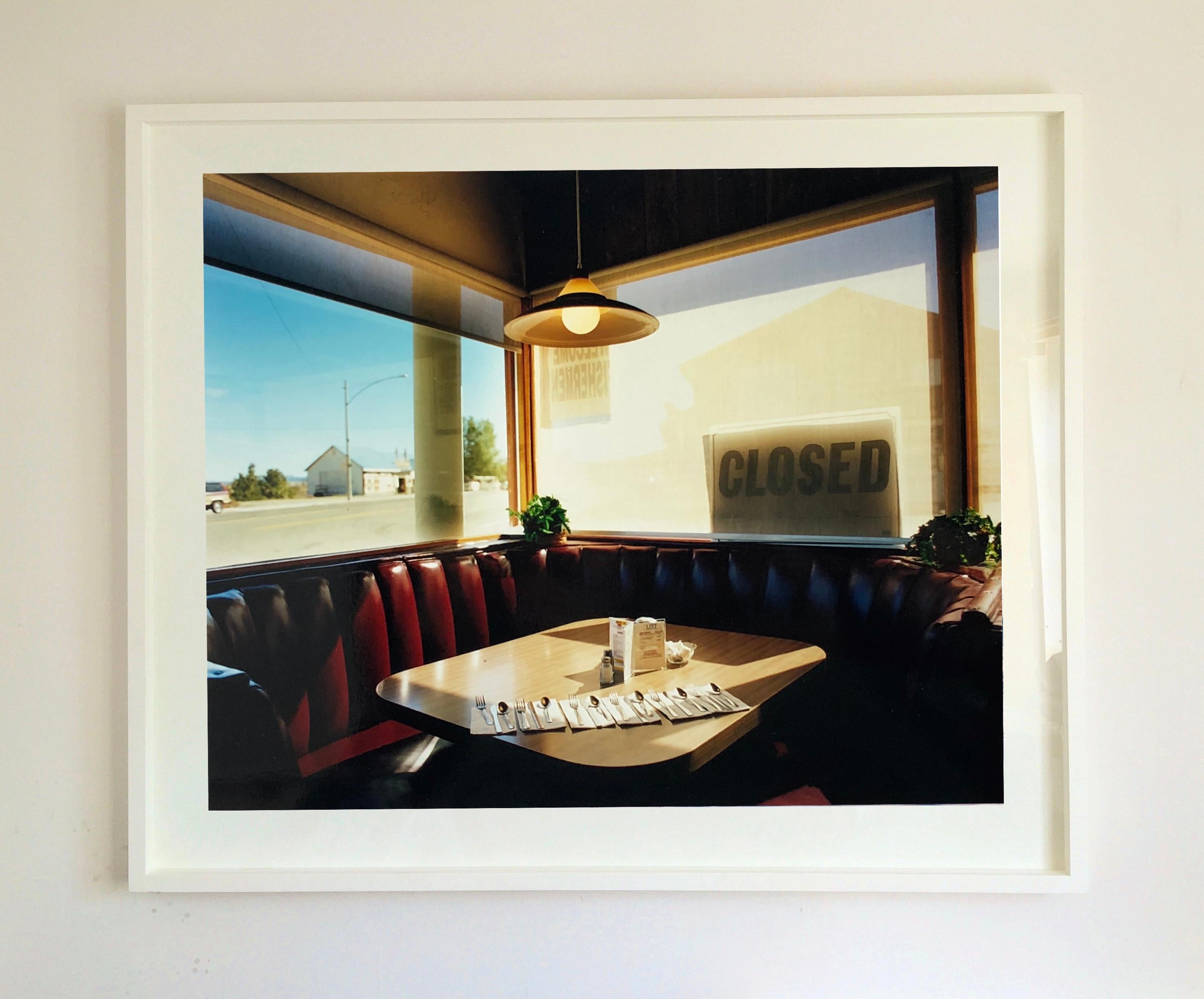 Nicely's Café