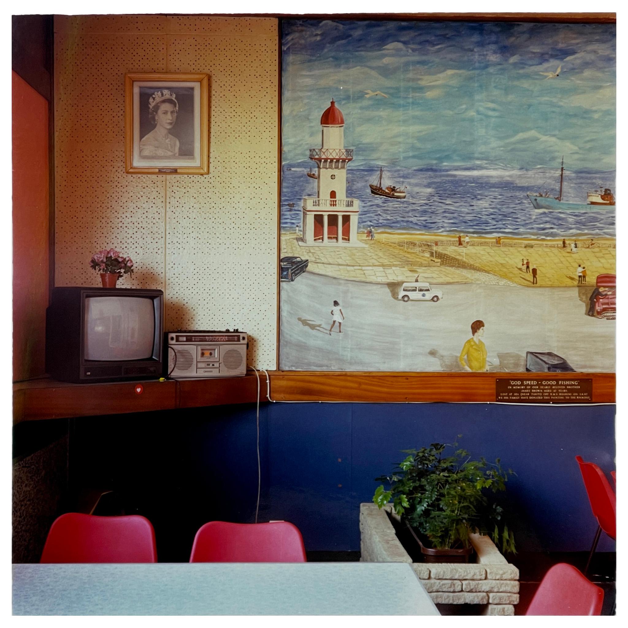 Gewöhnliche Orte Installation  Englische Vintage-Interieur-Farbfotografie im Angebot 11