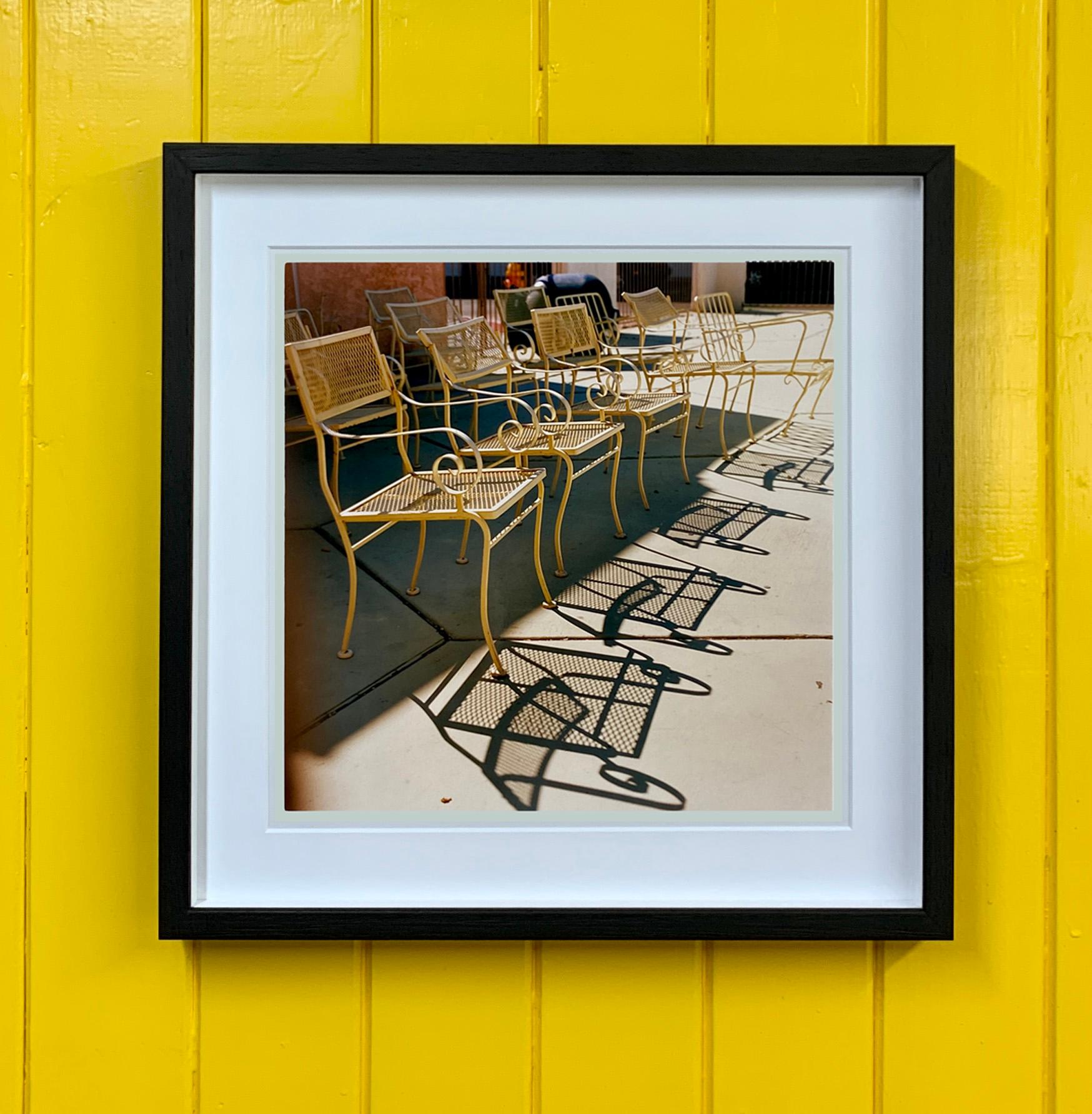 Fauteuils de piscine La Concha, Las Vegas - Photographie couleur américaine en vente 6