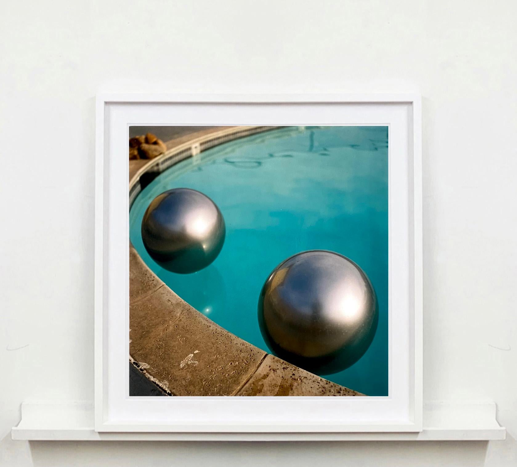 Pool Photography Set of Four Framed Artworks - American Color Photography For Sale 5