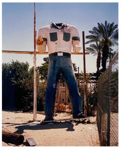 Le pauvre Richard - Torso, Salton Sea California - Photo couleur géante en bord de route en Amérique