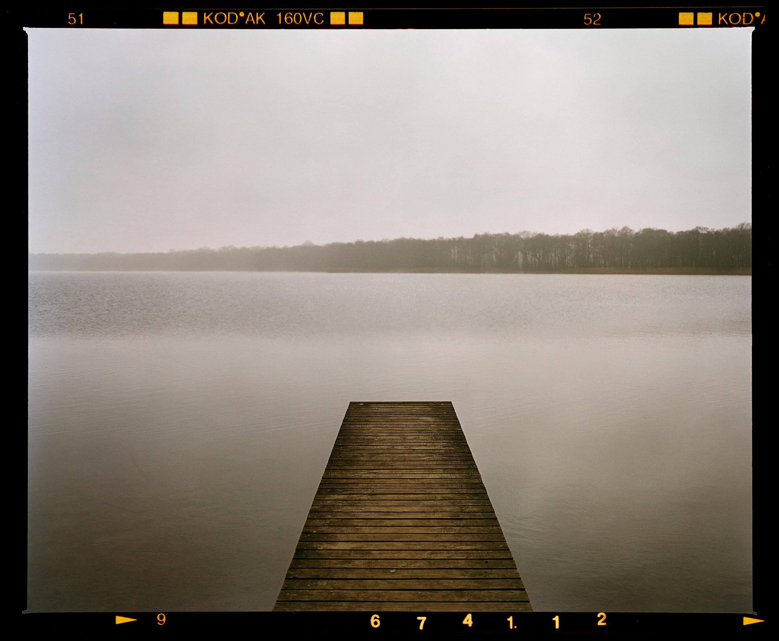 Rollesby Broad, Norfolk - Photographie couleur d
un paysage aquatique monochrome d
hiver
