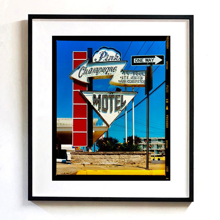 Set of Four Framed Pop Art Color Blue Sky American Sign Photographs in vendita 6