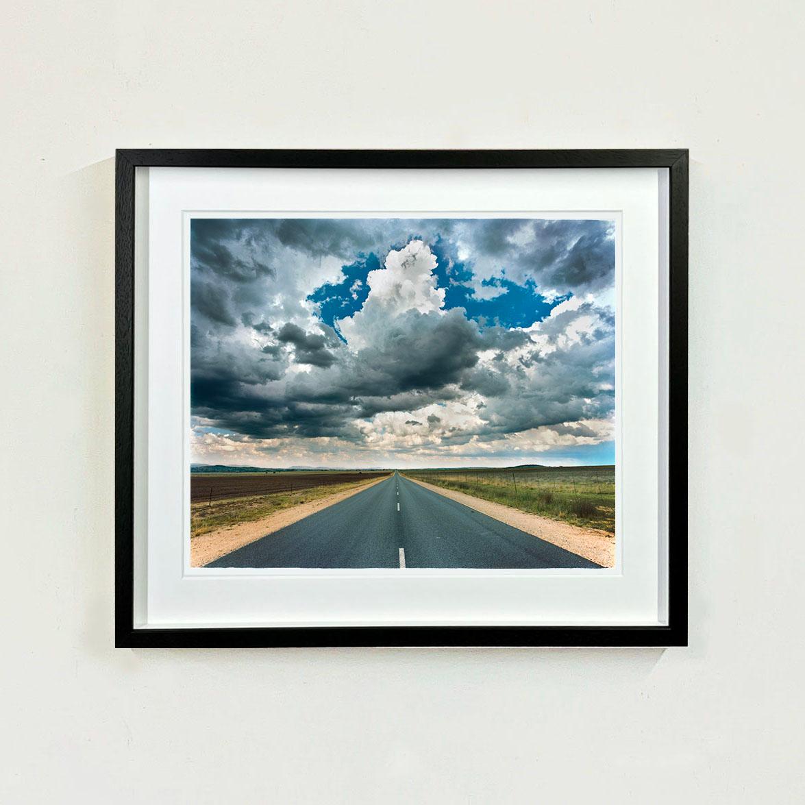 Ein Satz von drei gerahmten Landschaftsfotografien aus Richard Heeps Serie 