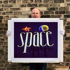 Space, Ibiza - Fotografía tipográfica en color