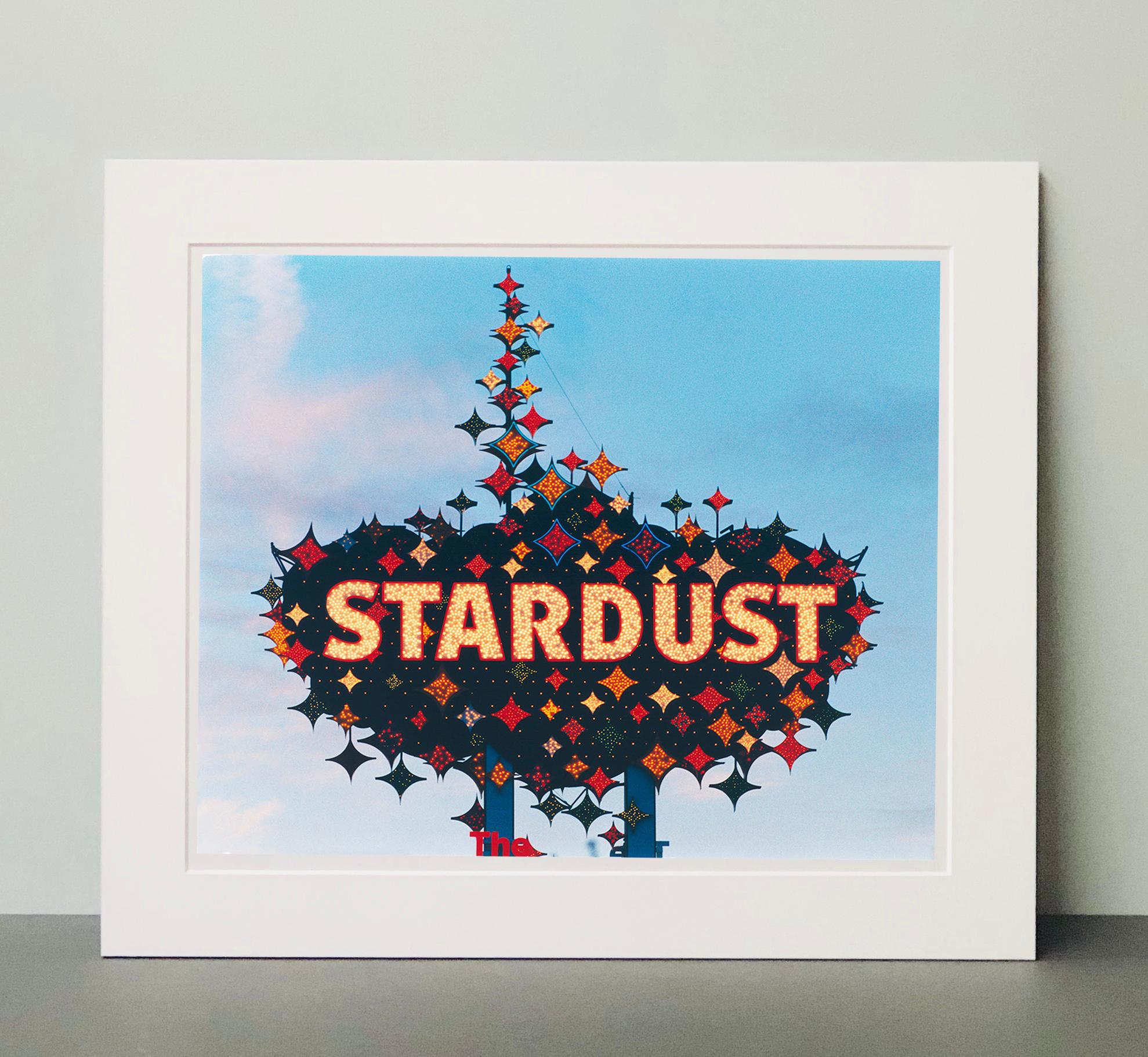 Stardust, Las Vegas, Nevada – amerikanische Pop-Art-Farbfotografie (Zeitgenössisch), Print, von Richard Heeps