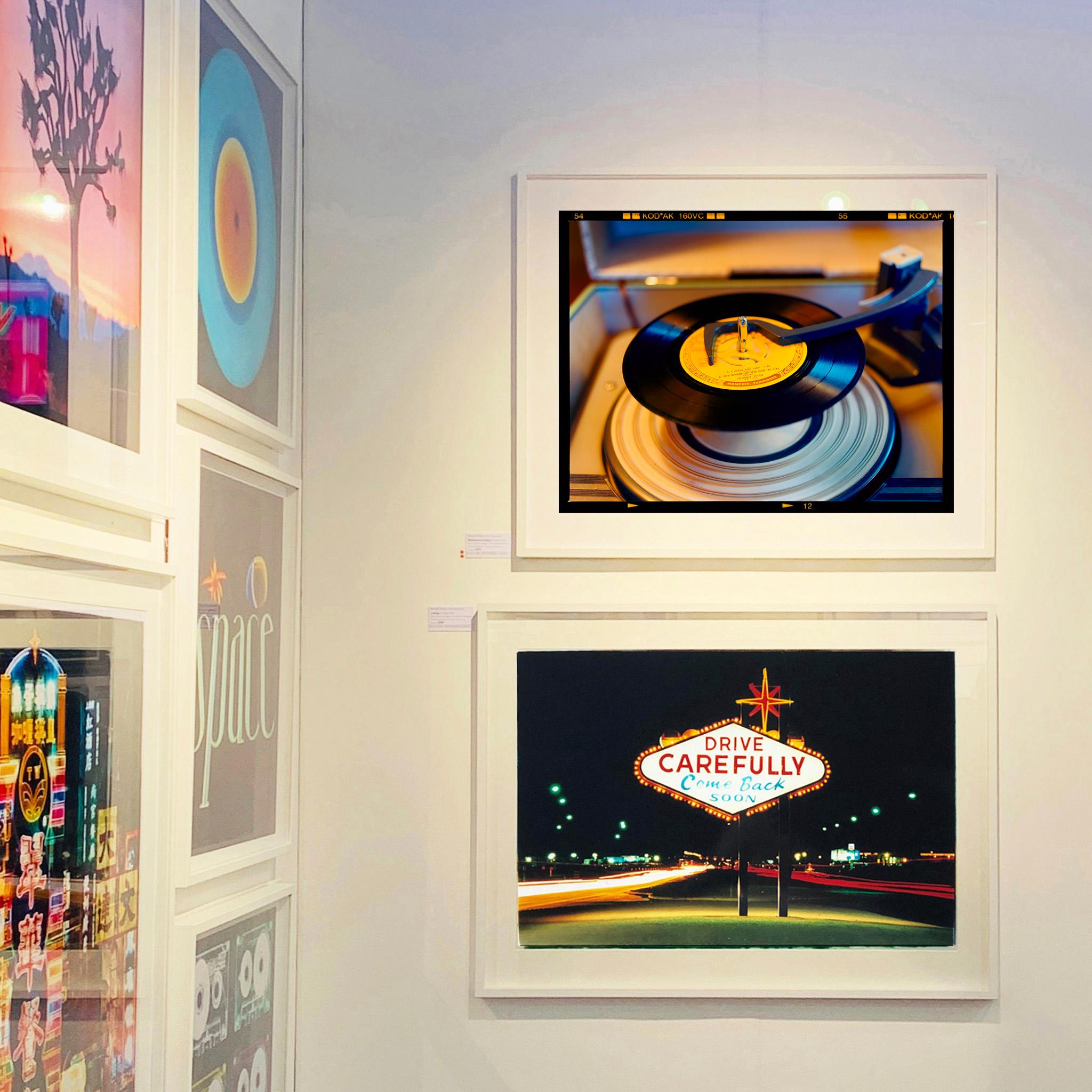 Sun 45, Bisbee, Arizona – amerikanische Vintage-Interieurfotografie im Vintage-Stil im Angebot 1