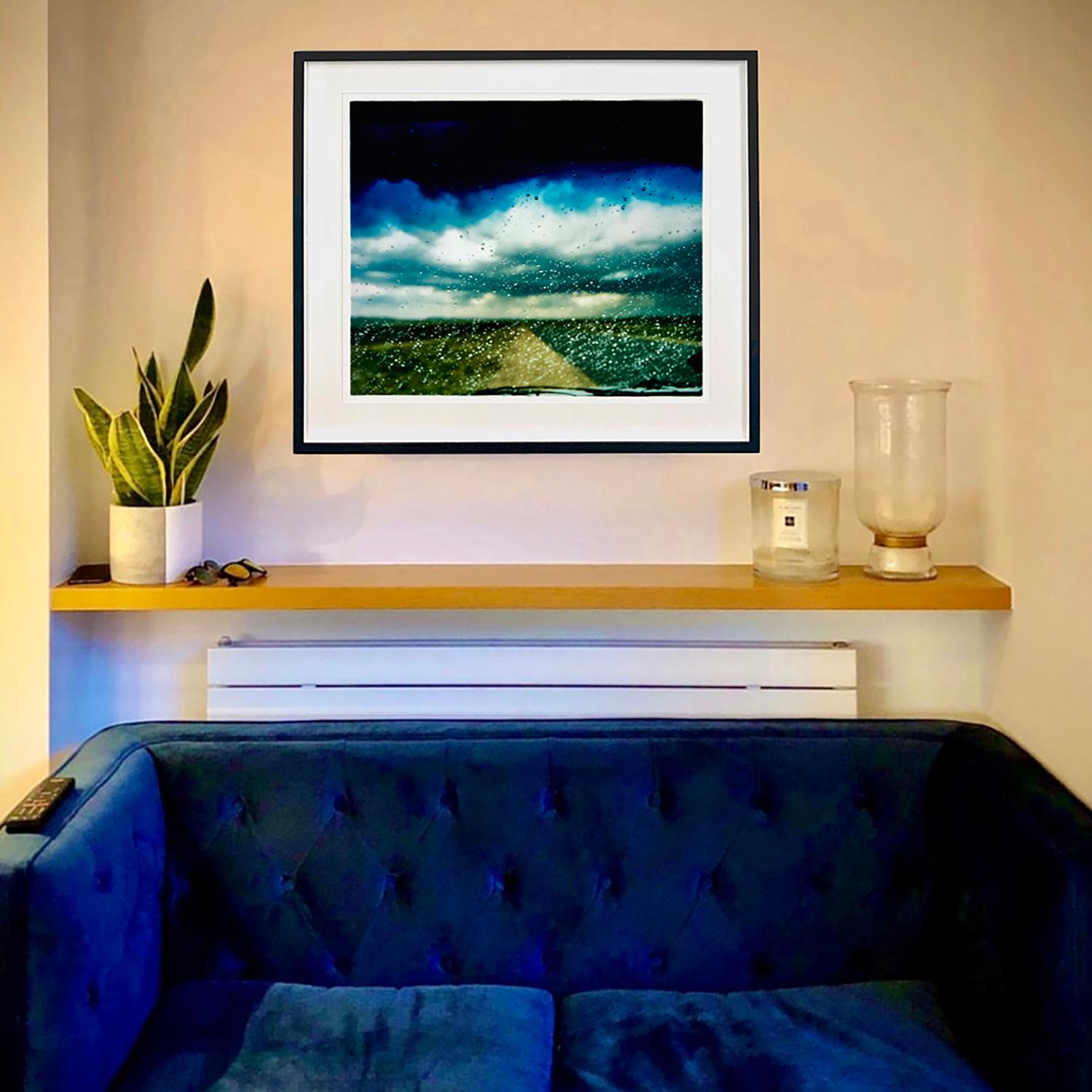 Finestra colorata, Parys, Free State - Fotografia a colori di un paesaggio sudafricano - Photograph Contemporaneo di Richard Heeps