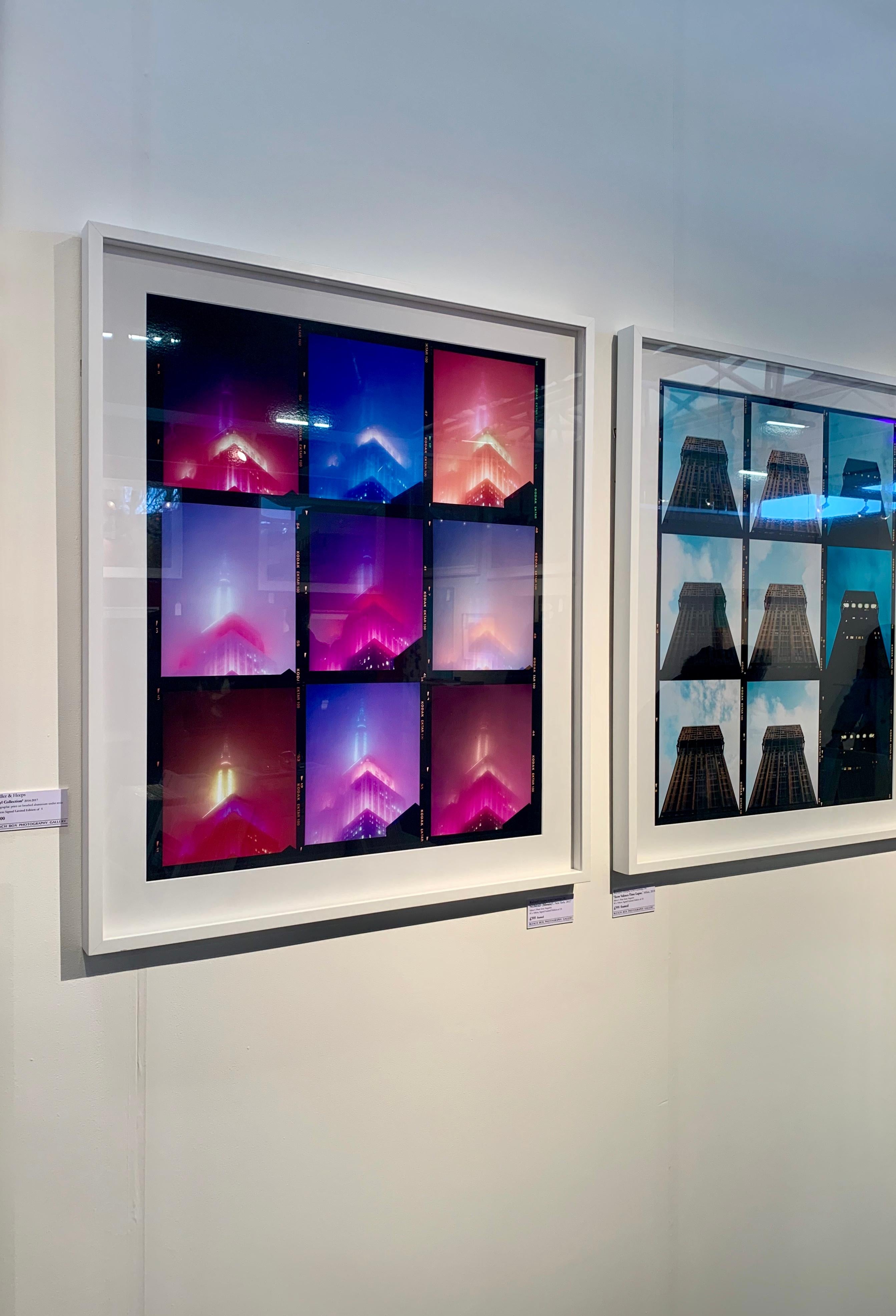 Torre Velasca Time Lapse, Milan - Photographie architecturale conceptuelle en couleur en vente 1