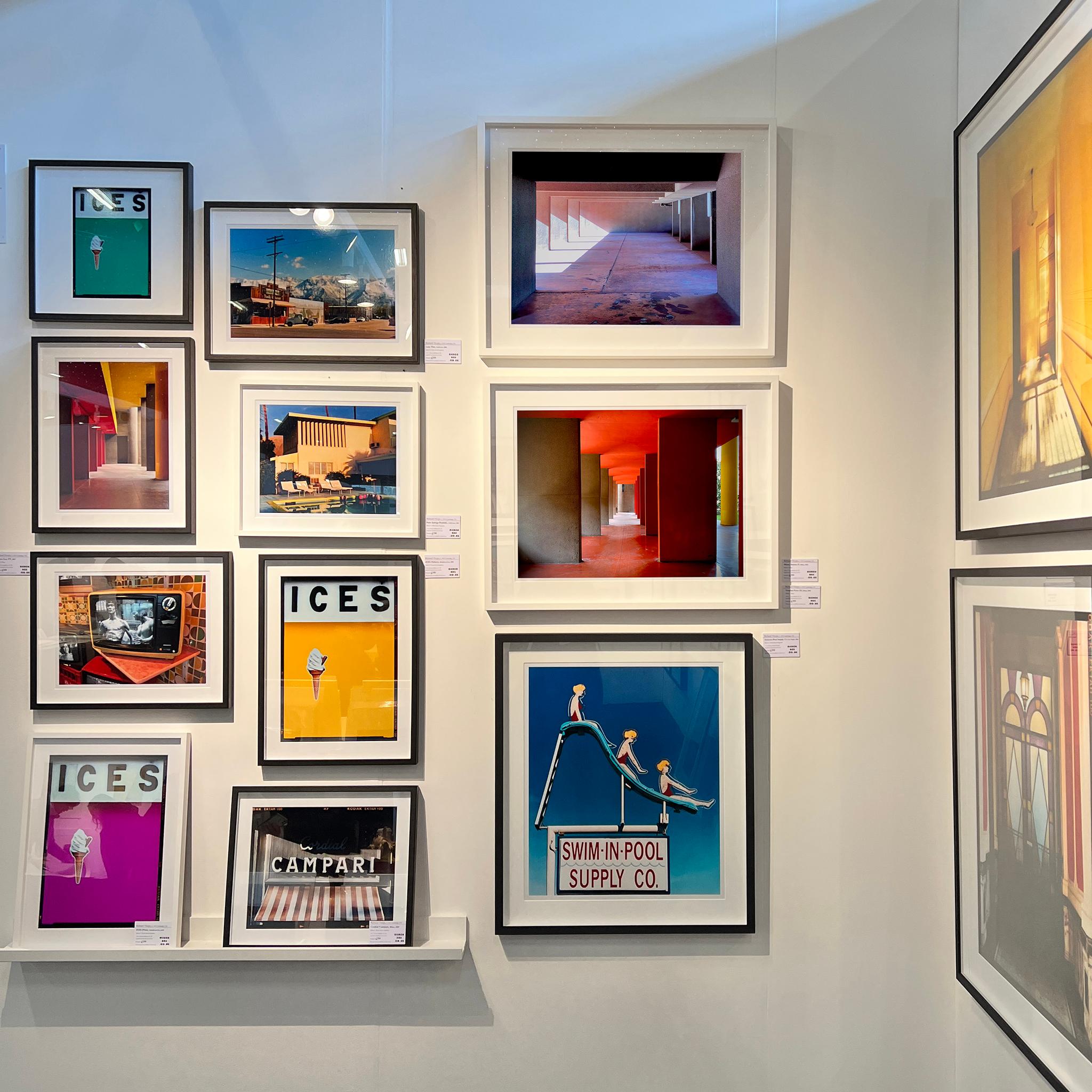 Utopia, Milan - Architecture italienne photographie couleur en vente 2