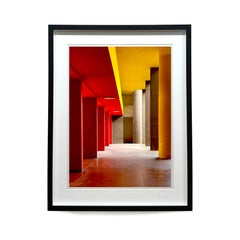 Utopisches Foyer IV, Mailand - Farbblockierung italienische Architektur Fotografie