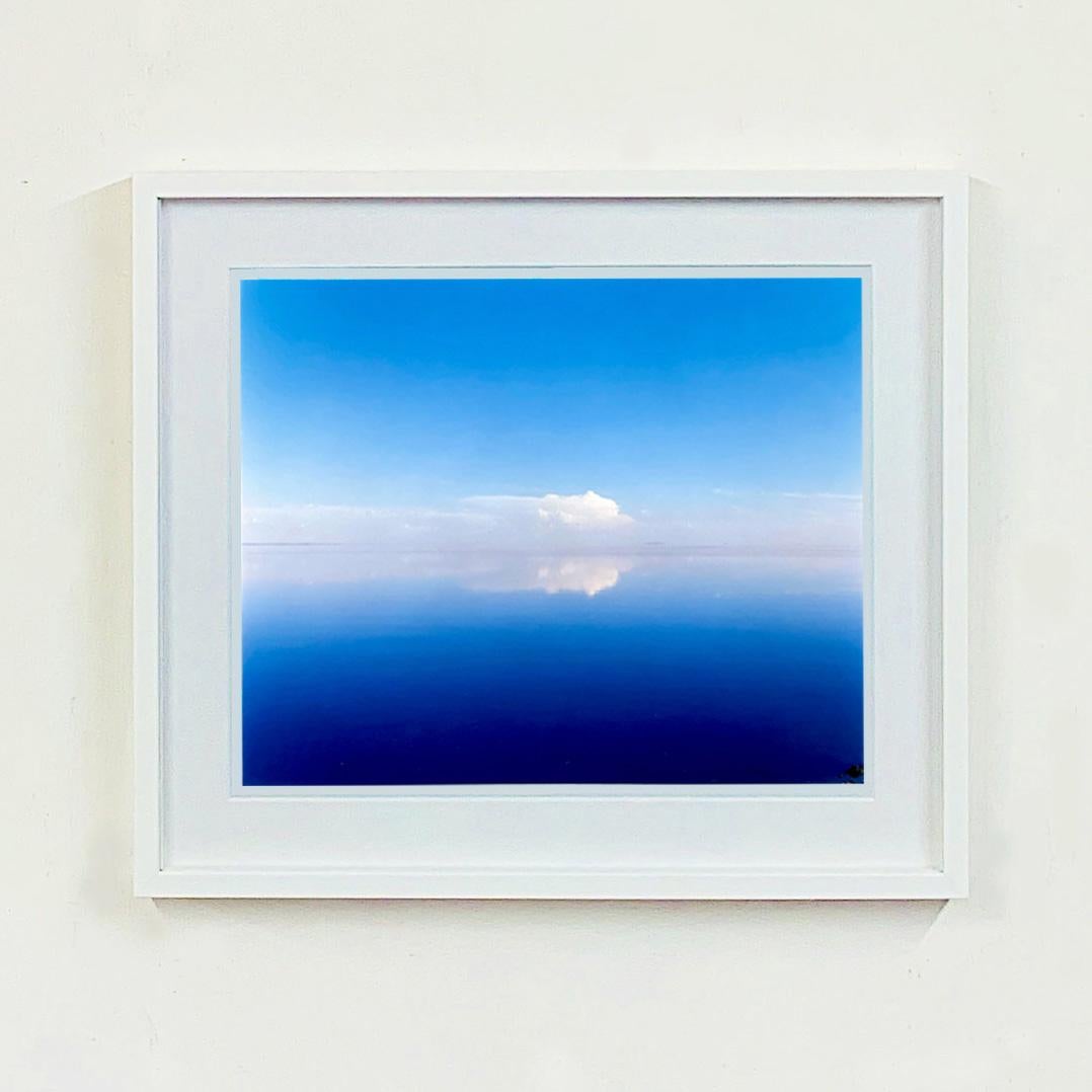 Ansicht von Bombay Beach, Salton Sea, Kalifornien – Blaues Aquarell-Farbfoto mit Blick auf das Meer im Angebot 1