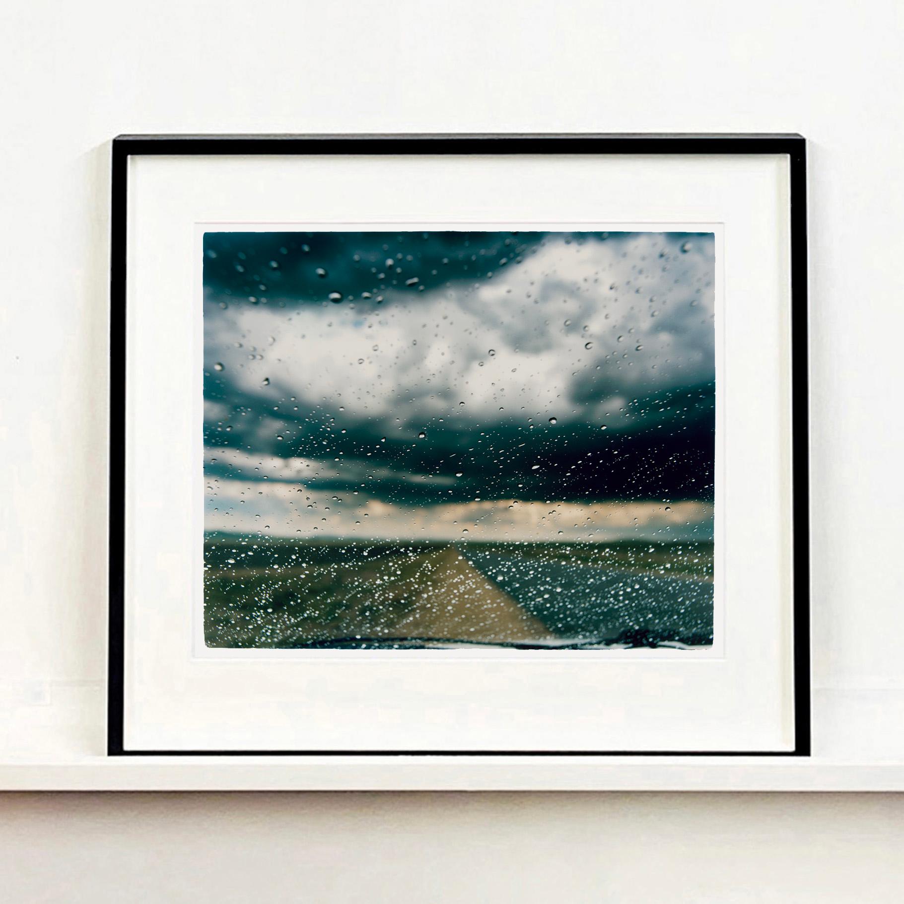 Parabrisas, Parys, Estado Libre - Fotografía en color de un paisaje sudafricano en venta 2