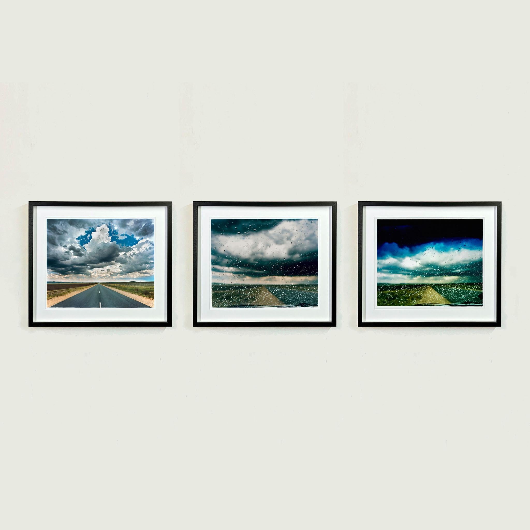 Parabrisas, Parys, Estado Libre - Fotografía en color de un paisaje sudafricano en venta 3