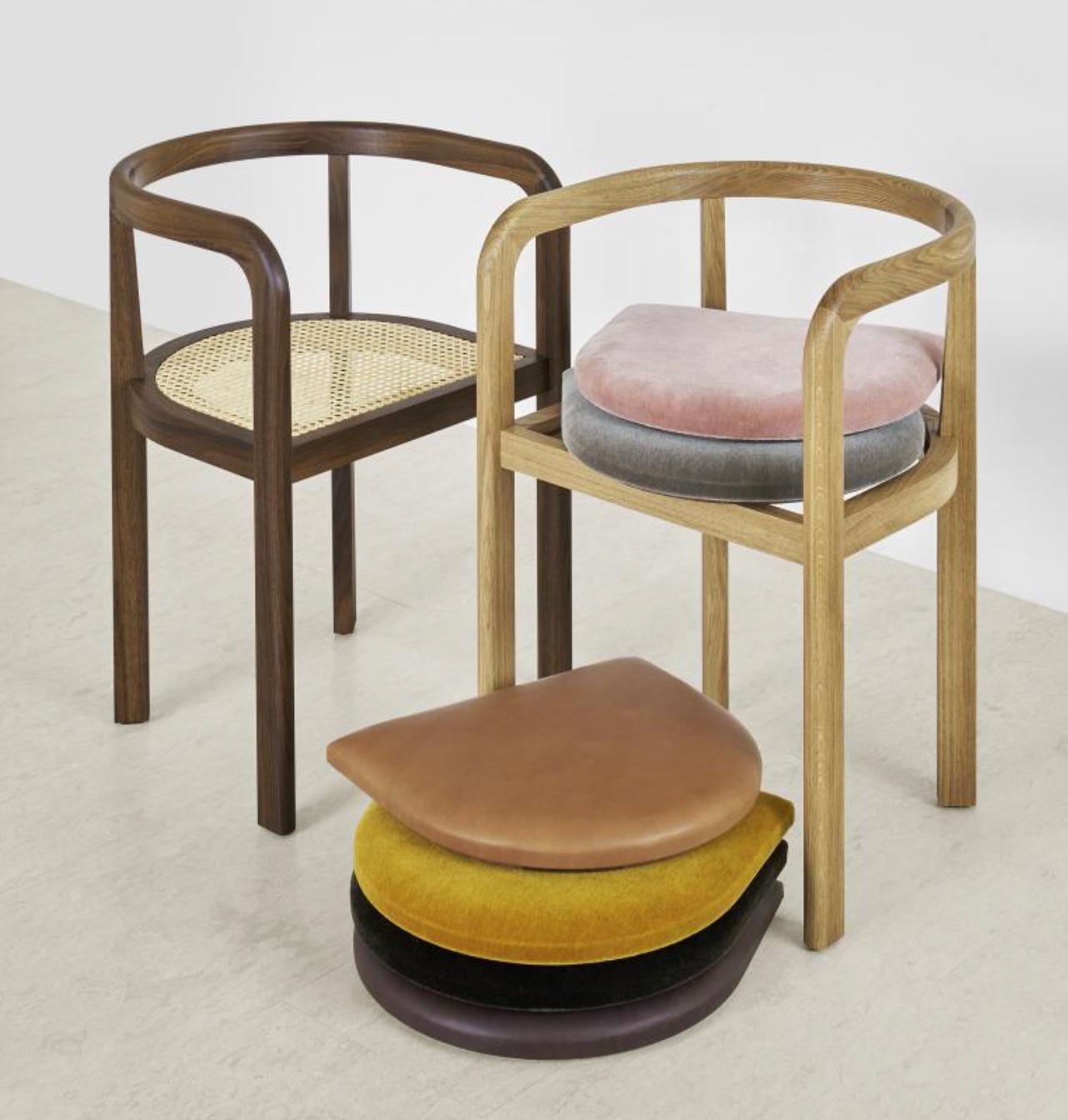 Richard Herre 'Stuttgart' Sessel aus Nussbaum und Webbing für E15 (21. Jahrhundert und zeitgenössisch) im Angebot