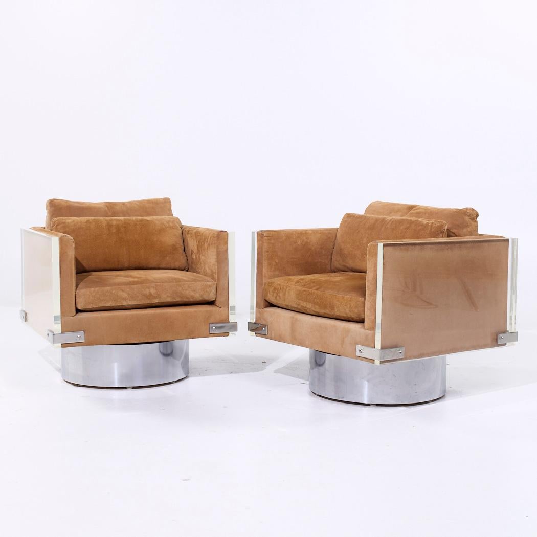 Mid-Century Modern Richard Himmel Mid Century Lucite Swivel Lounge Chairs - Pair en vente