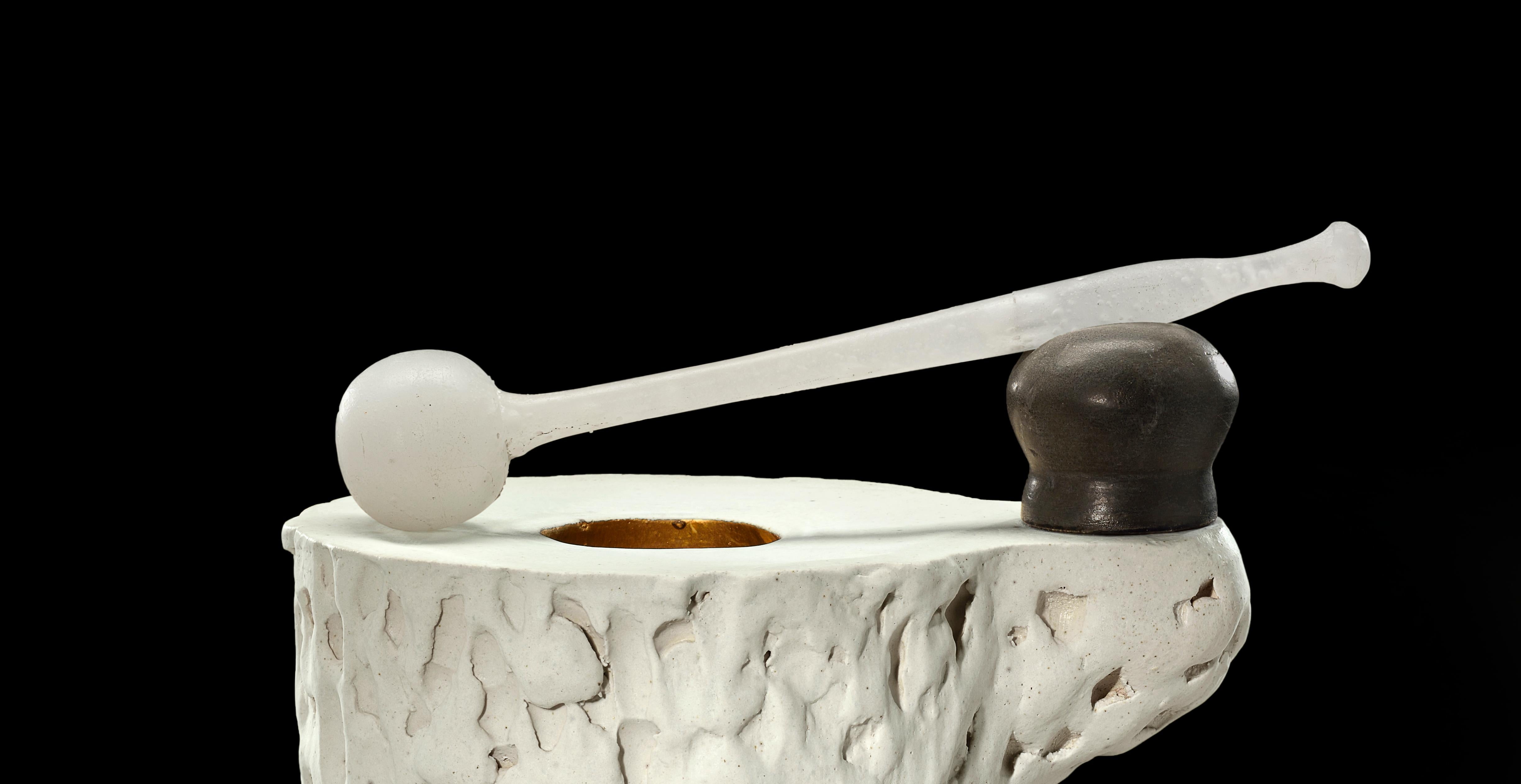 Américain Sculpture de mortier en céramique et pilon en verre Richard Hirsch, modèle n° 1, 2020 en vente