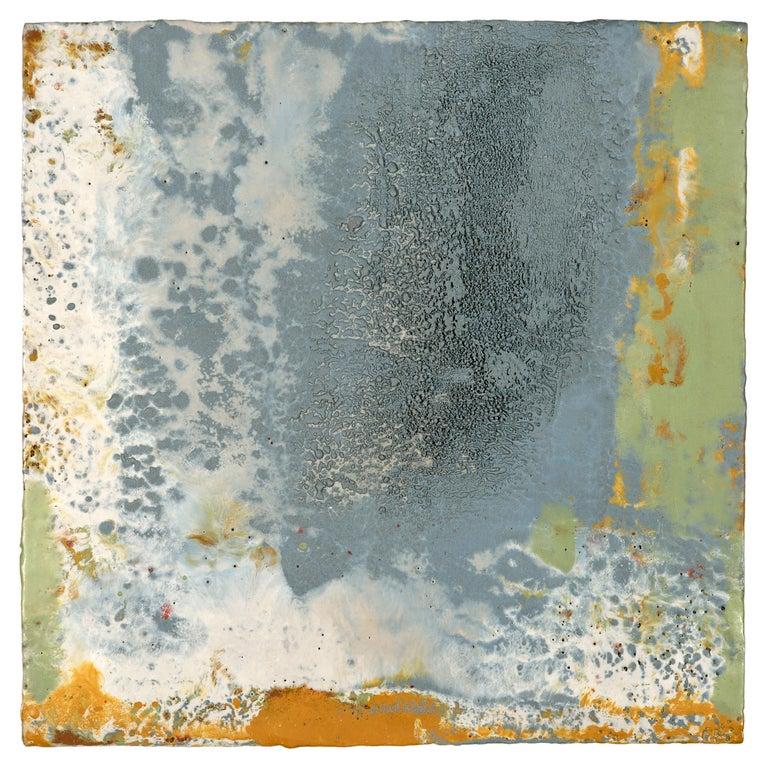 L'encaustique Painting of Nothing #72 de l'artiste céramiste américain contemporain Richard Hirsch est composée de matières premières céramiques, de pigment sec et de cire. Cette pièce fait partie de sa série Painting of Nothing. Hirsch applique le