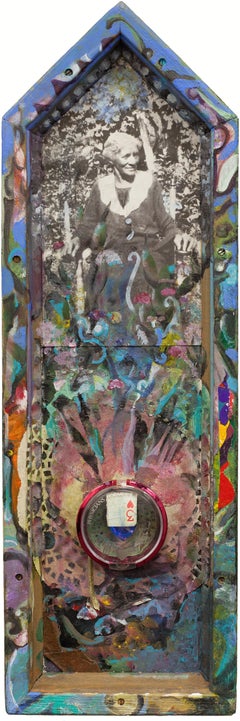 Construcción pictórica en 3 partes por un artista negro afroamericano, con objetos encontrados