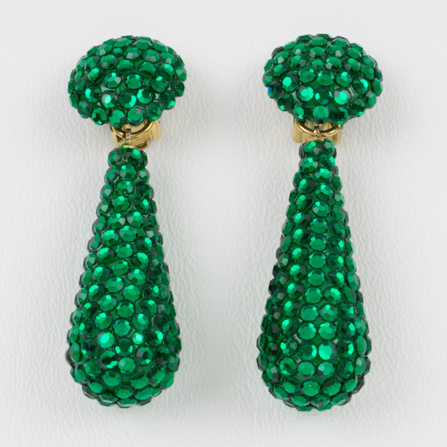 Richard Kerr Dangle Green Crystal Clip Earrings In Excellent Condition In Atlanta, GA