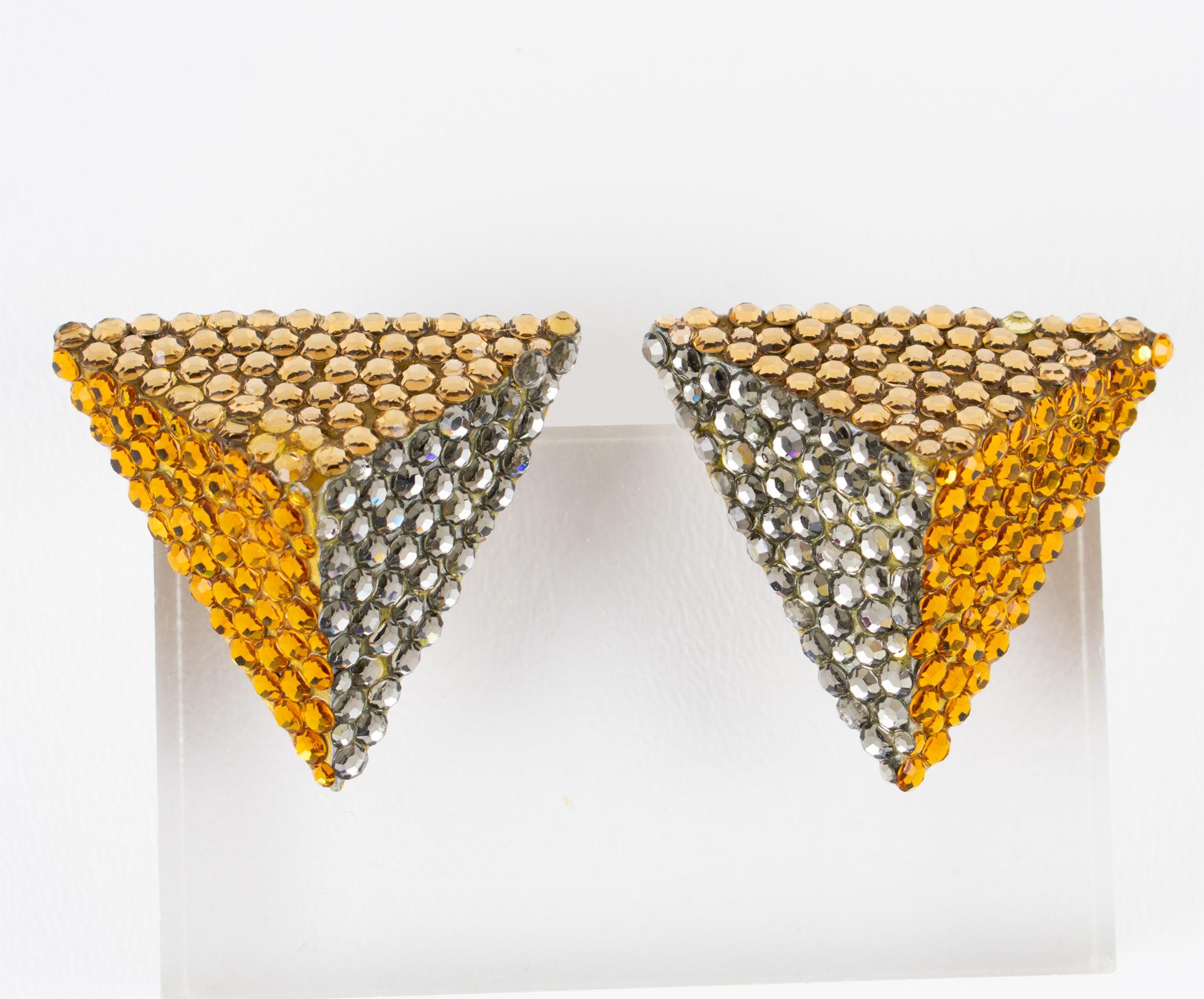 Richard Kerr Jeweled Pyramid Clip Earrings In Excellent Condition For Sale In Atlanta, GA