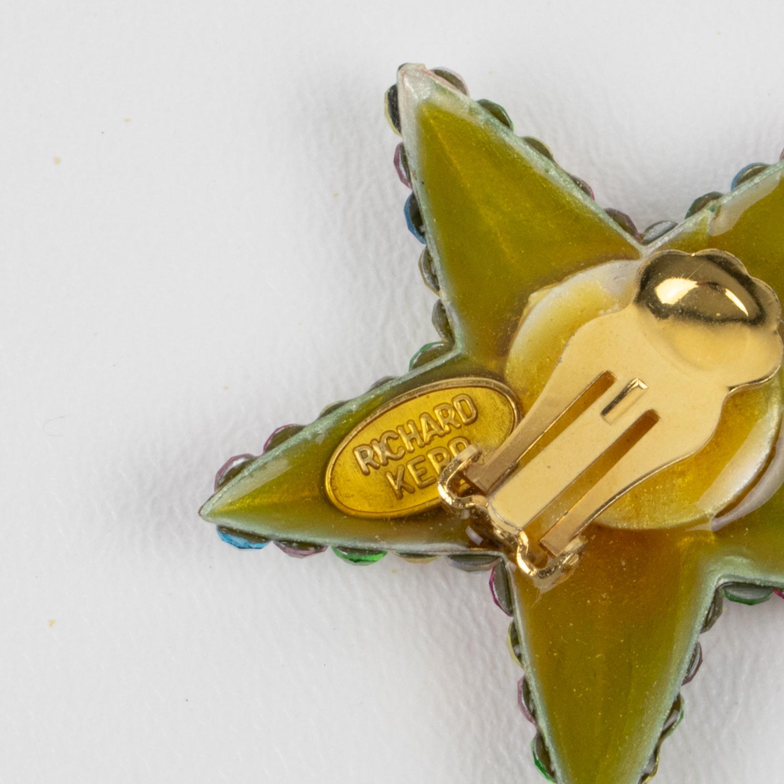 Mehrfarbige pastellfarbene, juwelenbesetzte Stern-Ohrclips von Richard Kerr für Damen oder Herren im Angebot