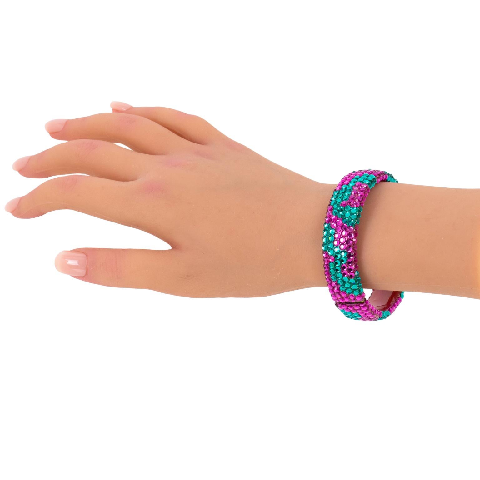 Pulsera brazalete Richard Kerr rosa y turquesa con cristales joya en venta 2