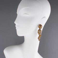 A Richard Kerr - Boucles d'oreilles pendantes en topaze, argent et cristal gris.