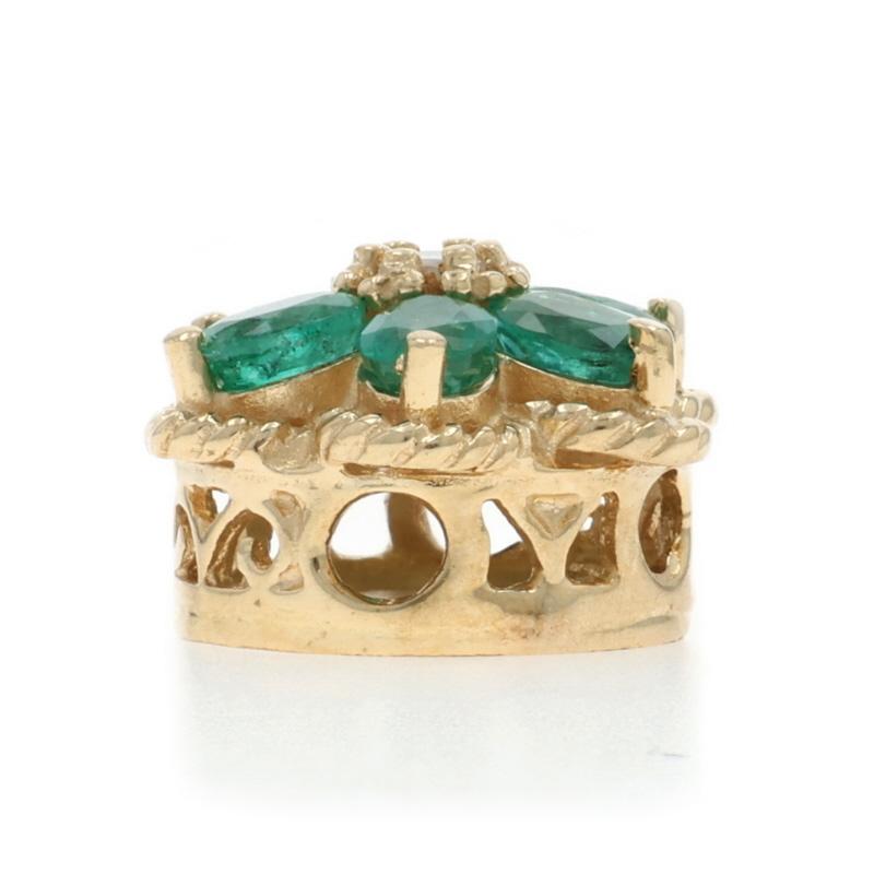 Taille ovale A. Klein Emerald Diamond Flower Slide Charm Yellow Gold 14k Oval 1.57ctw en vente