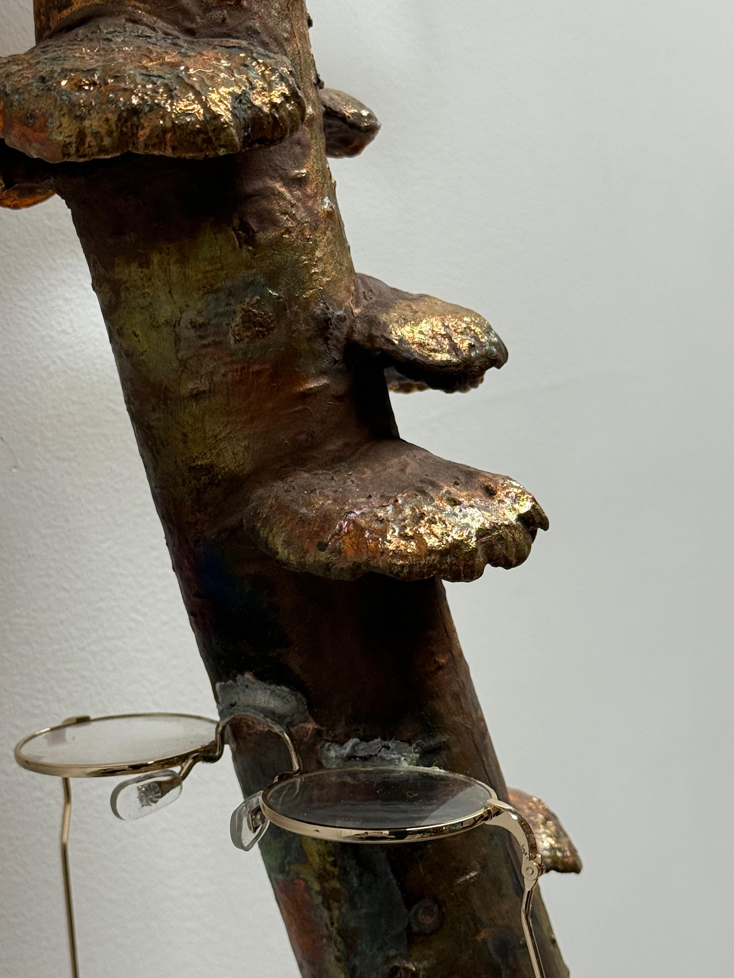 Witness Tree II - Kupfer Birkenbaum Brillenpilze Stehende Skulptur 2024 im Angebot 7