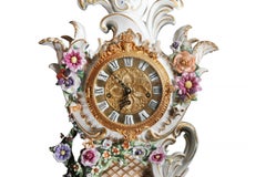 Antragstellendes Paar, Barocke Porzellanuhr von Richard Klemm