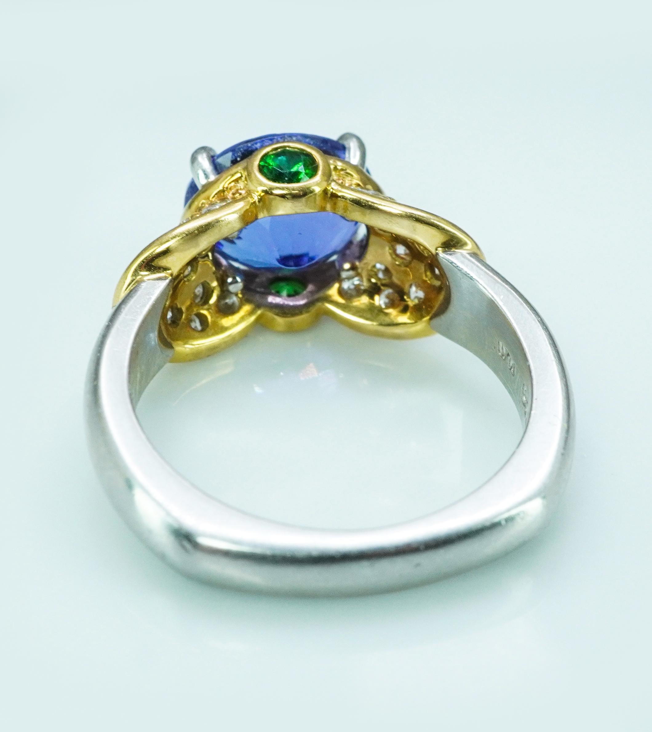 Richard Krementz, bague en or 18 carats avec tanzanite 2,6 carats, diamant, tsavorite et platine RKG en vente 1