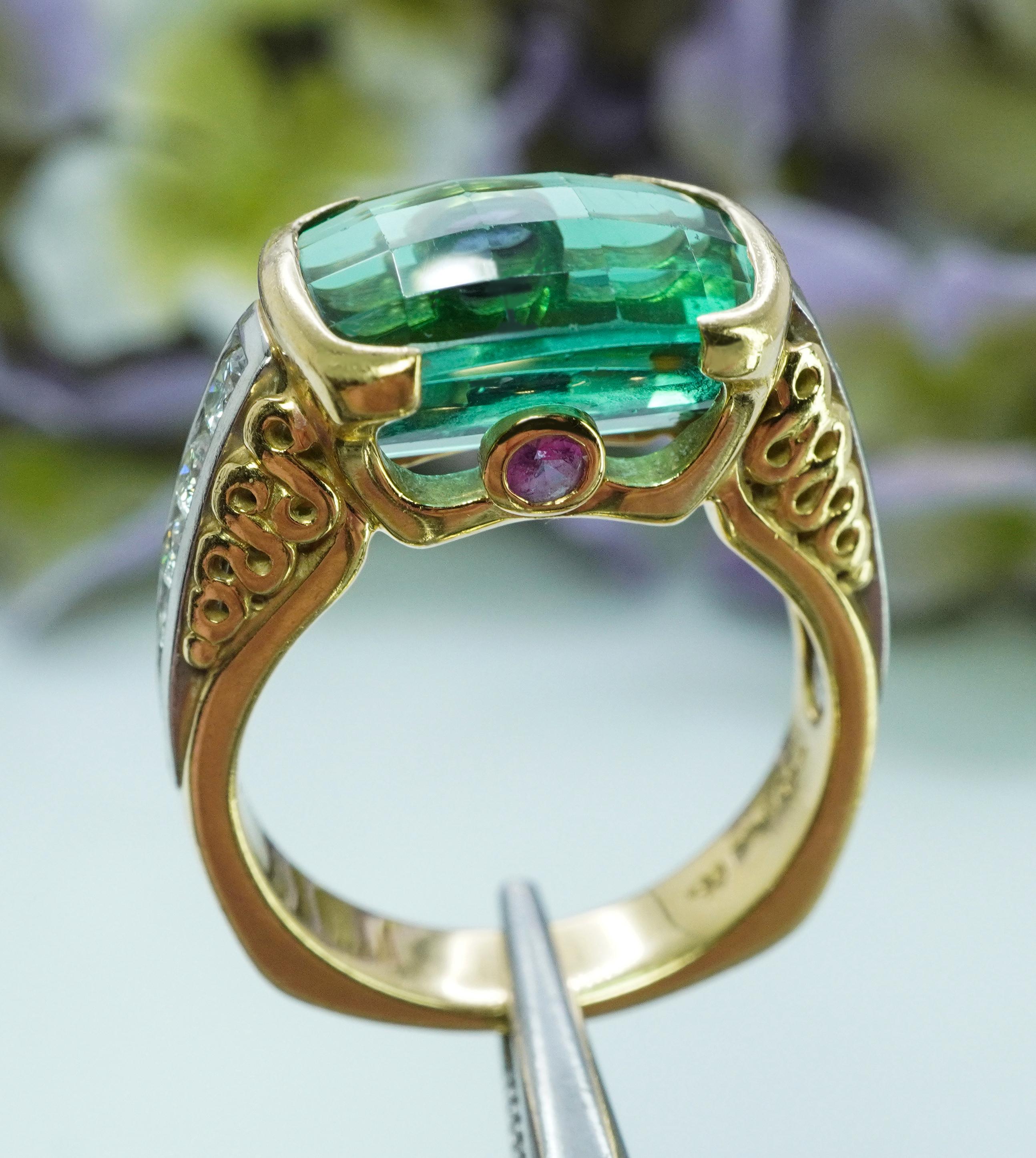 Donna Richard Krementz Anello in platino e oro 18 carati con tormalina a cuscino e diamante, Designer 8ct