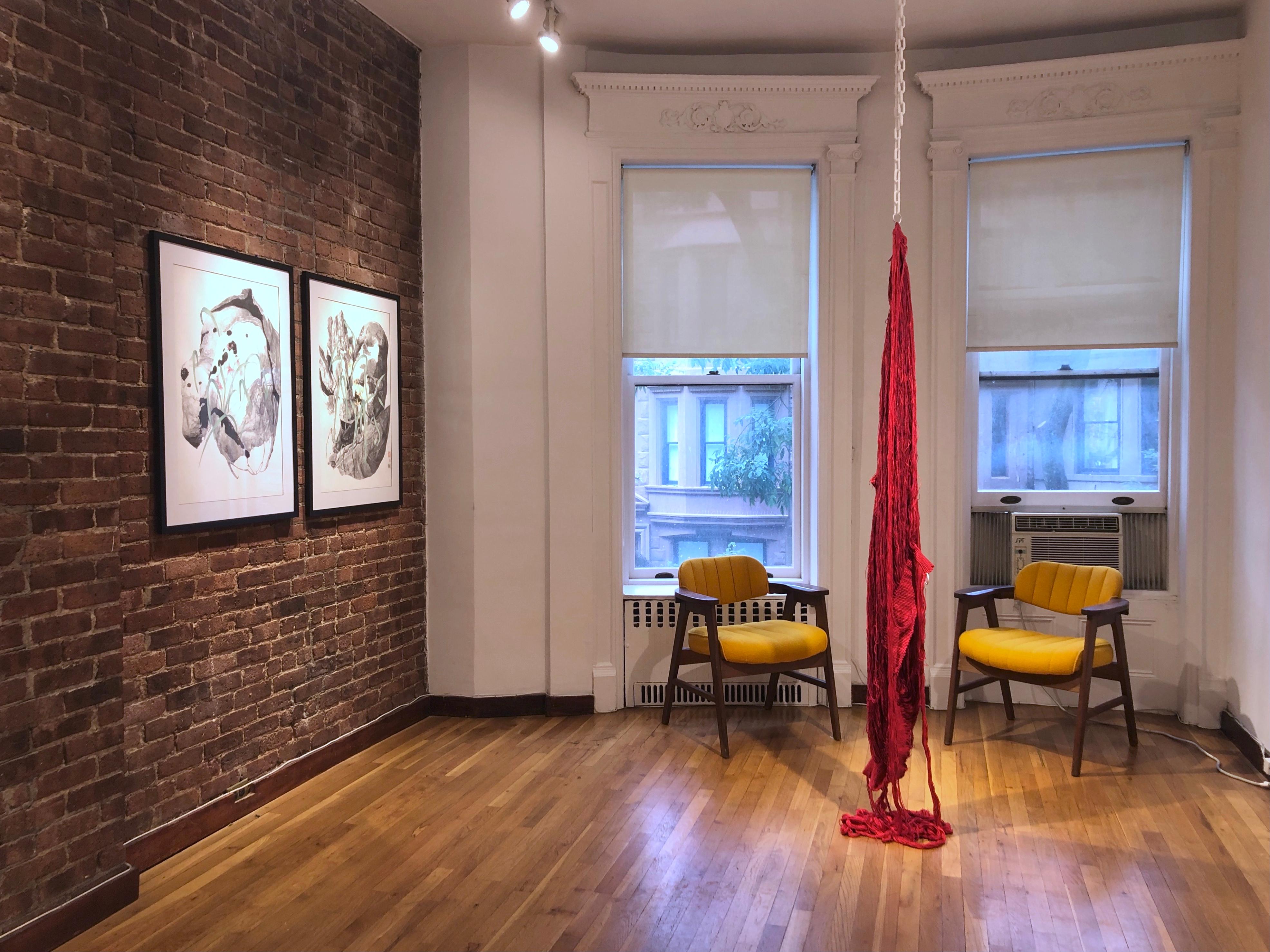 Richard Liu is a hyper realistic artist born in Pennsylvania, USA and has since then lived in California, Virginia, Maryland, and the southeastern coast of Fuzhou, China. Having been influenced by a culmination of different cultures and traditional