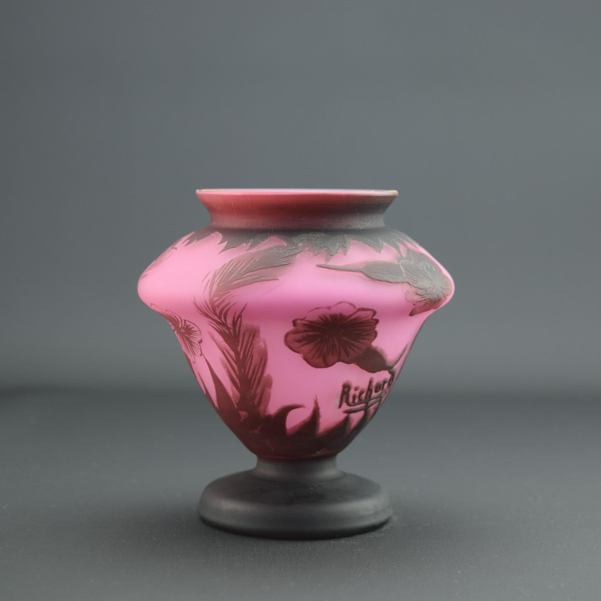 Richard Loetz Cameo glass vase/night light C1920 In Good Condition For Sale In Devon, GB