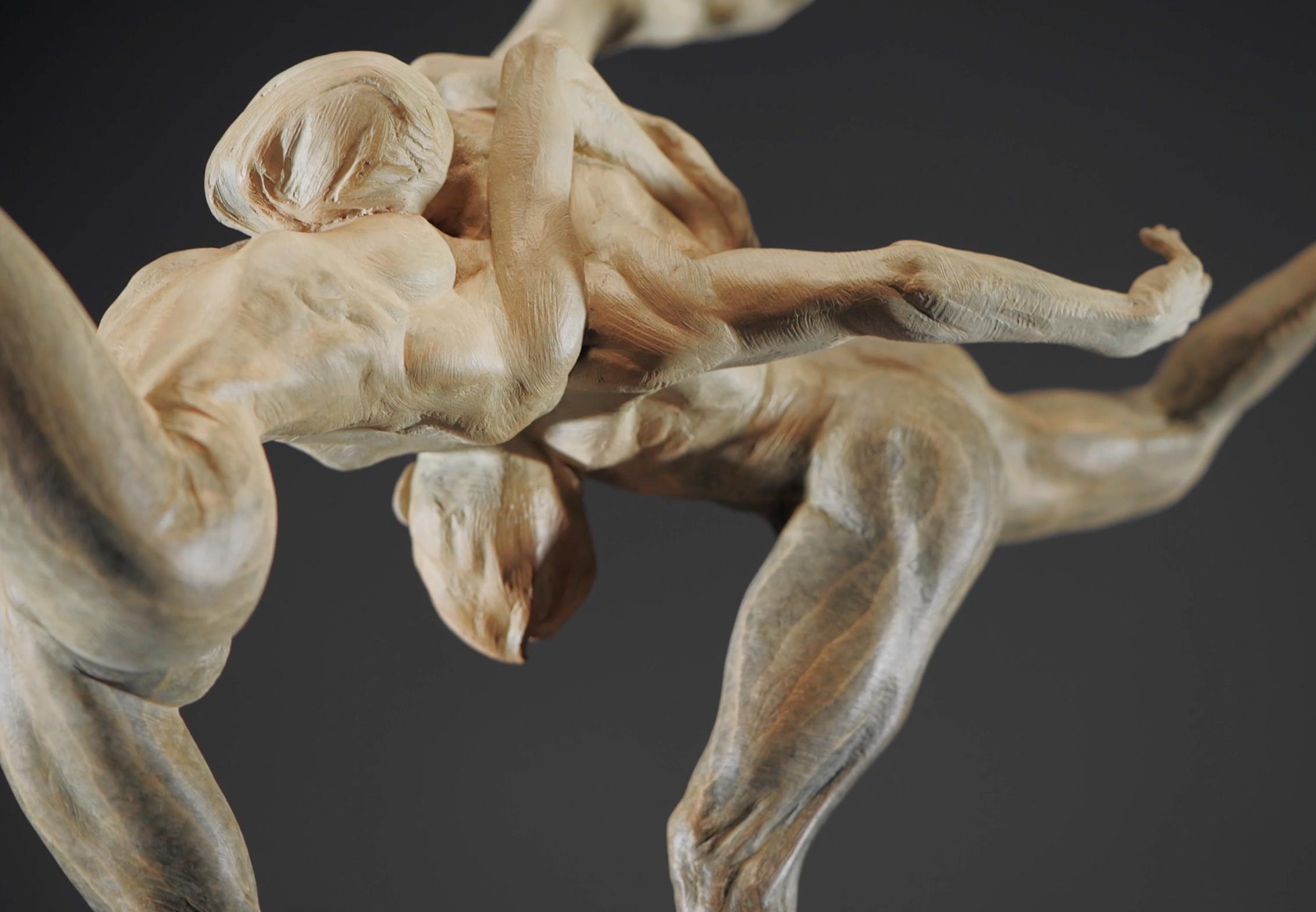 In Dance to Paradiso, Richard MacDonald masterfully selects an exceptional moment of observation as two figures dance with utter trust and harmony. Her foot one with his, their legs extend at the peak of modern romance. In this exciting work,