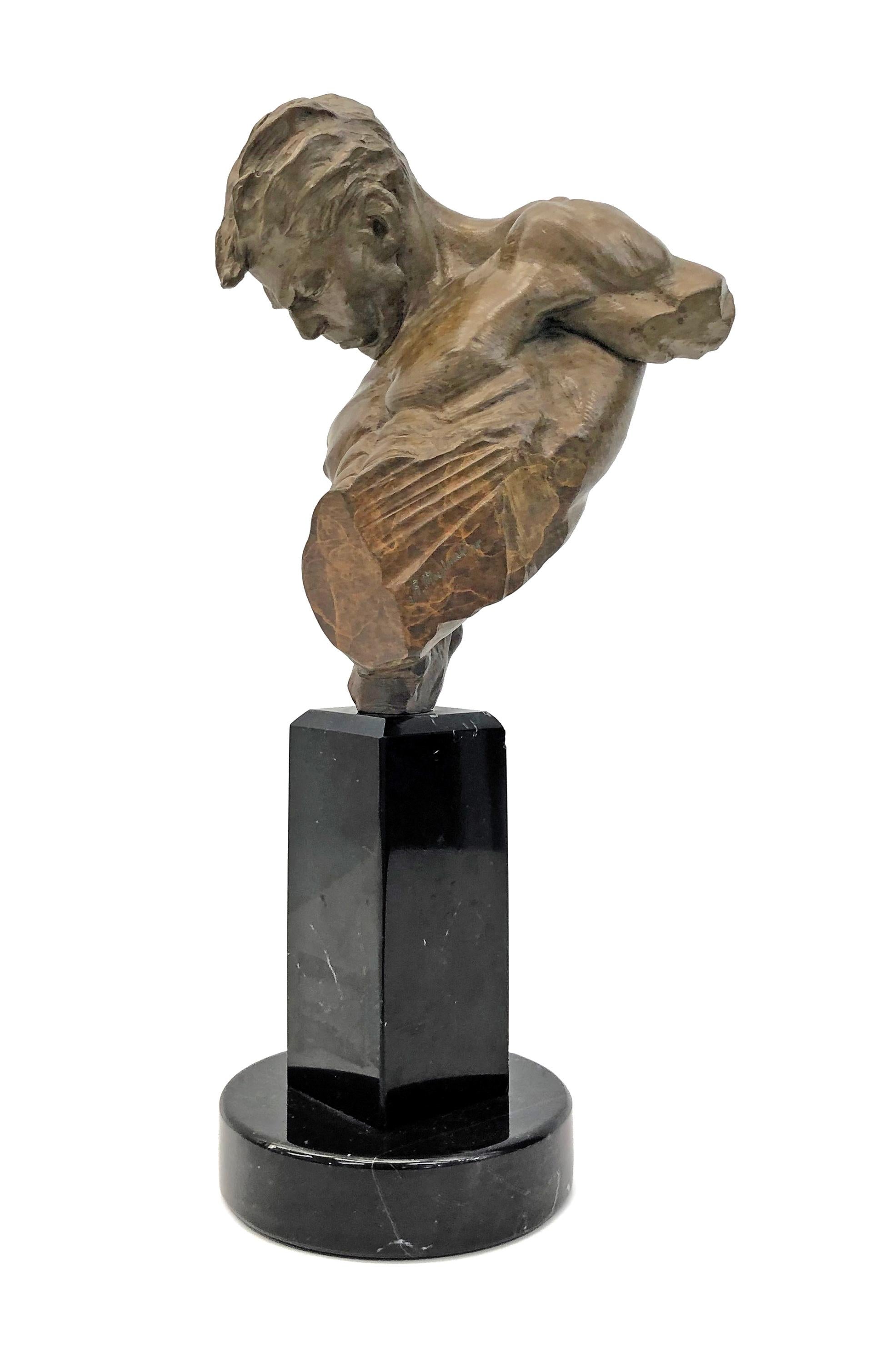 Gimnasta (busto),  Escultura de bronce - Sculpture Surrealista de Richard MacDonald