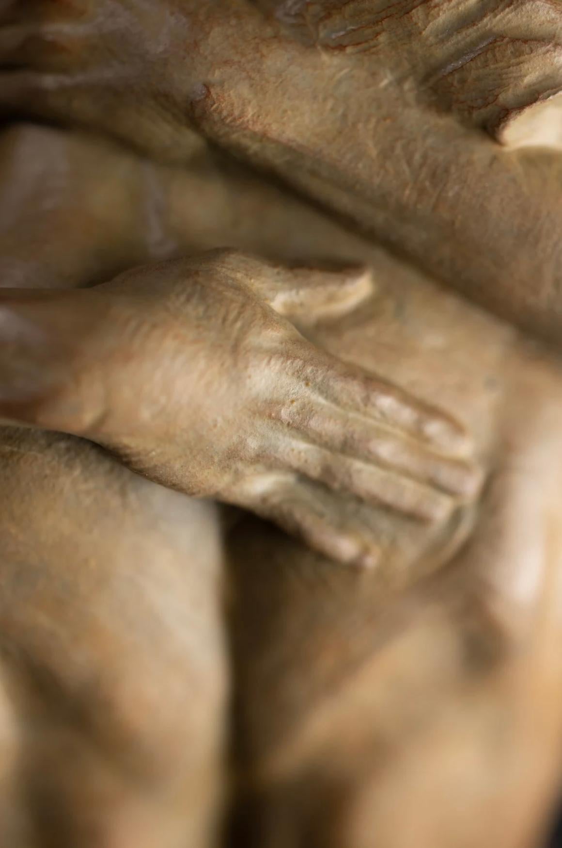 Richard MacDonald è sempre stato incuriosito dagli opposti e ha la capacità di creare sculture di femminilità delicata e archetipica e di mascolinità potente e atletica. In 