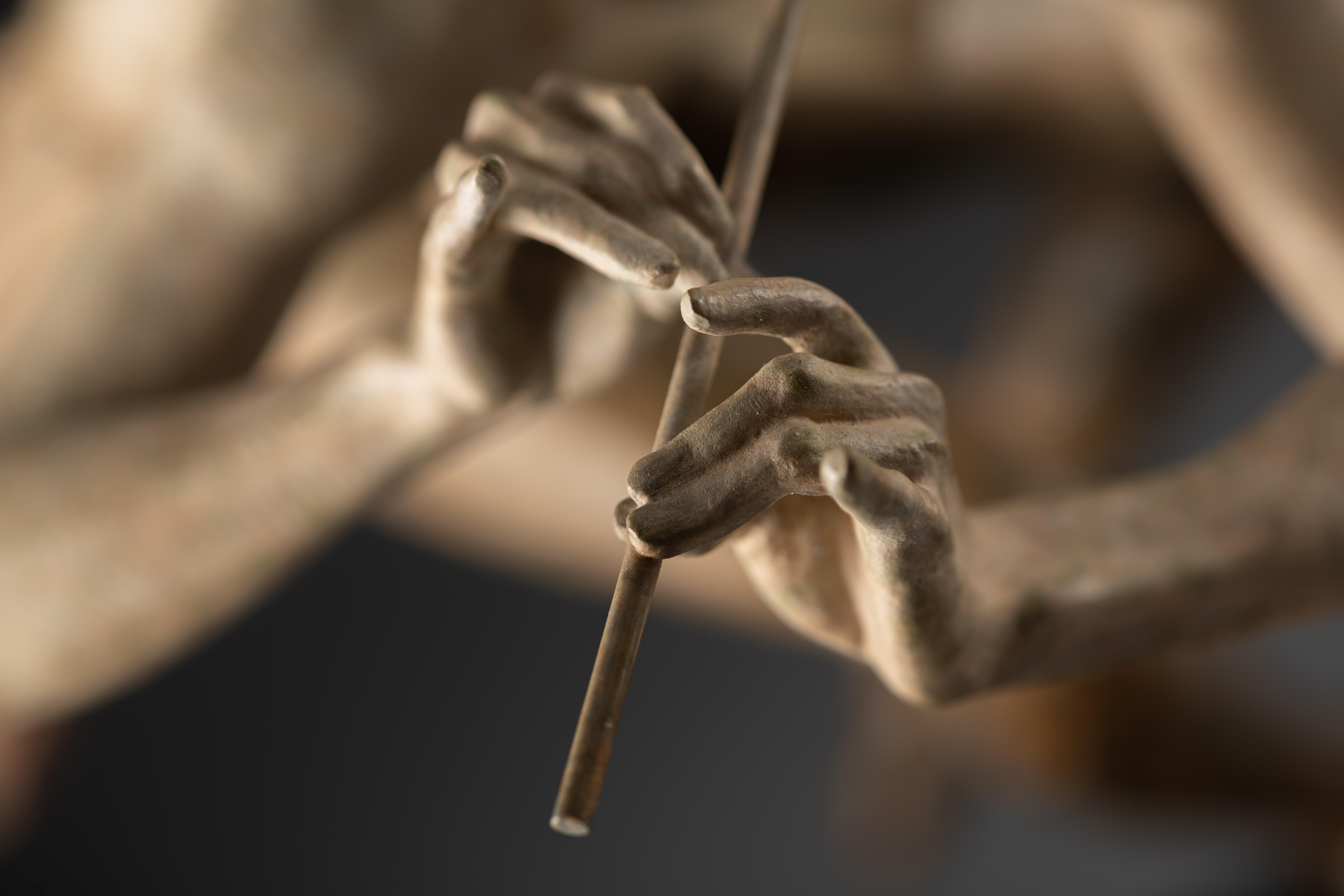 Piper Draped, Atelier - Sculpture de Richard MacDonald