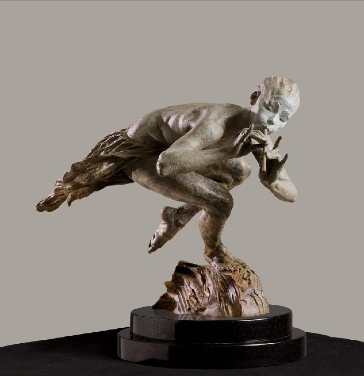 Richard MacDonald Figurative Sculpture – Drapierter Piper, Atelier