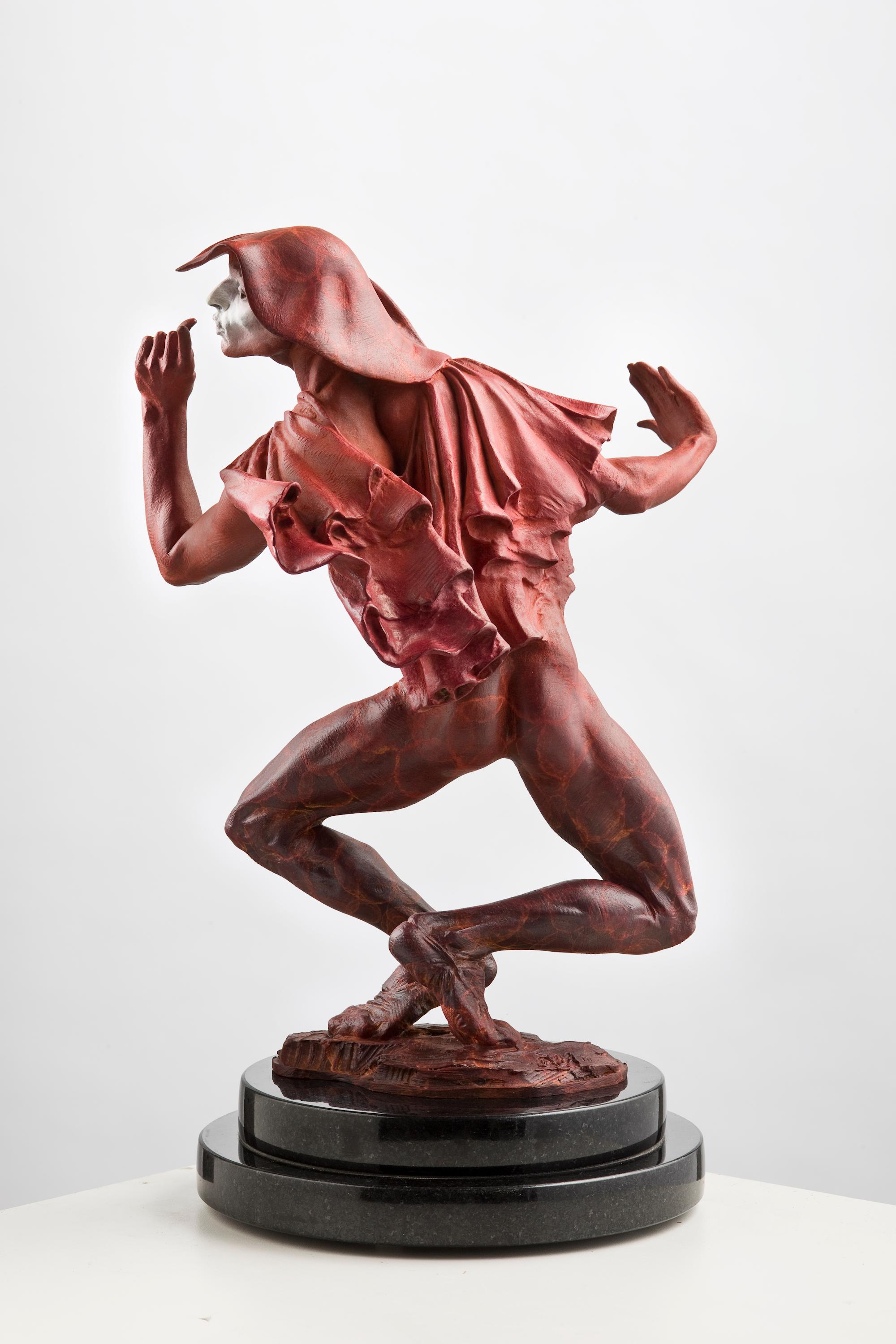Atelier Whiteface, rouge - Sculpture de Richard MacDonald