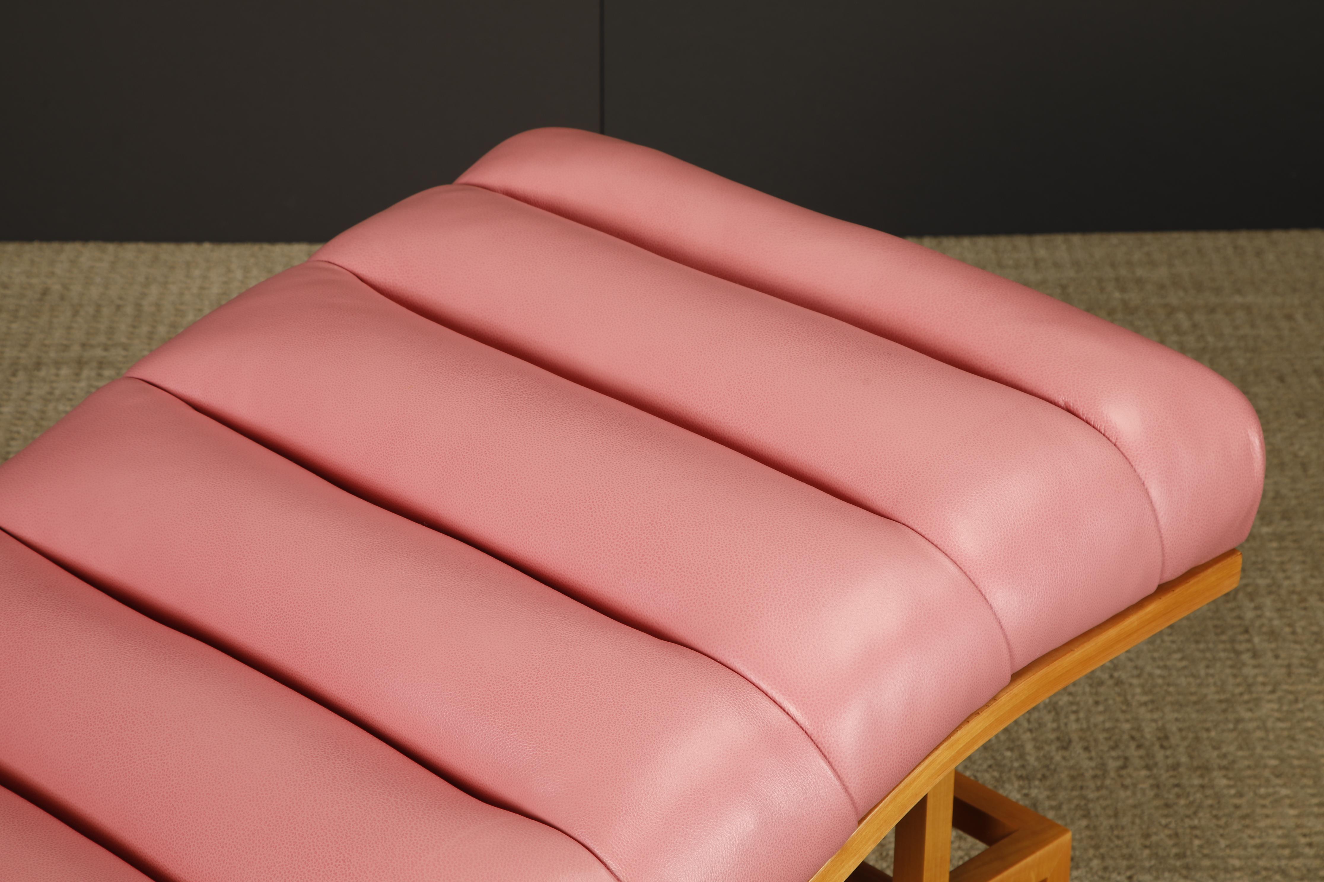 Richard Meier for Knoll International Architectural Rocking Chaise, 1982, Signed For Sale 4