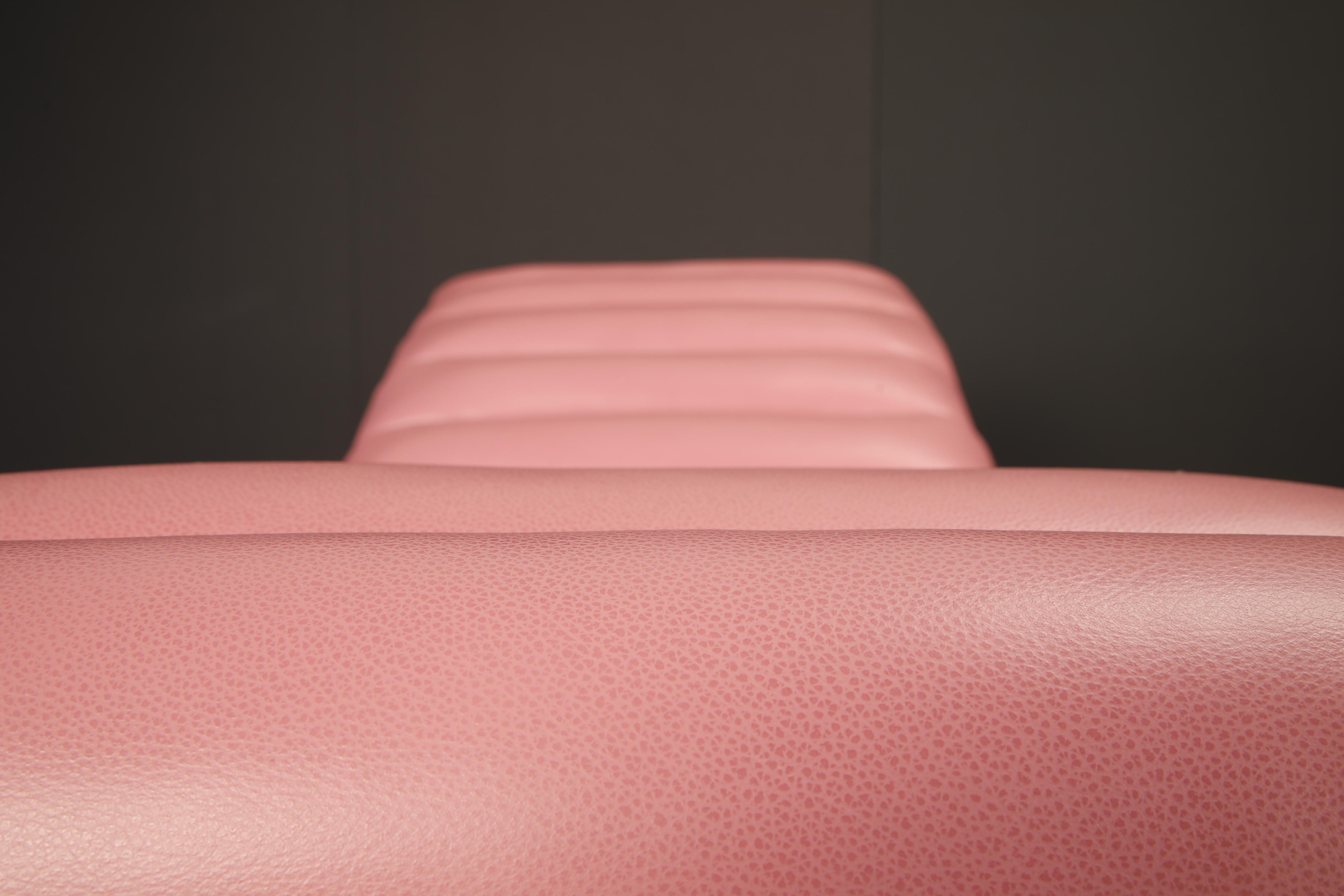 Richard Meier for Knoll International Architectural Rocking Chaise, 1982, Signed For Sale 6