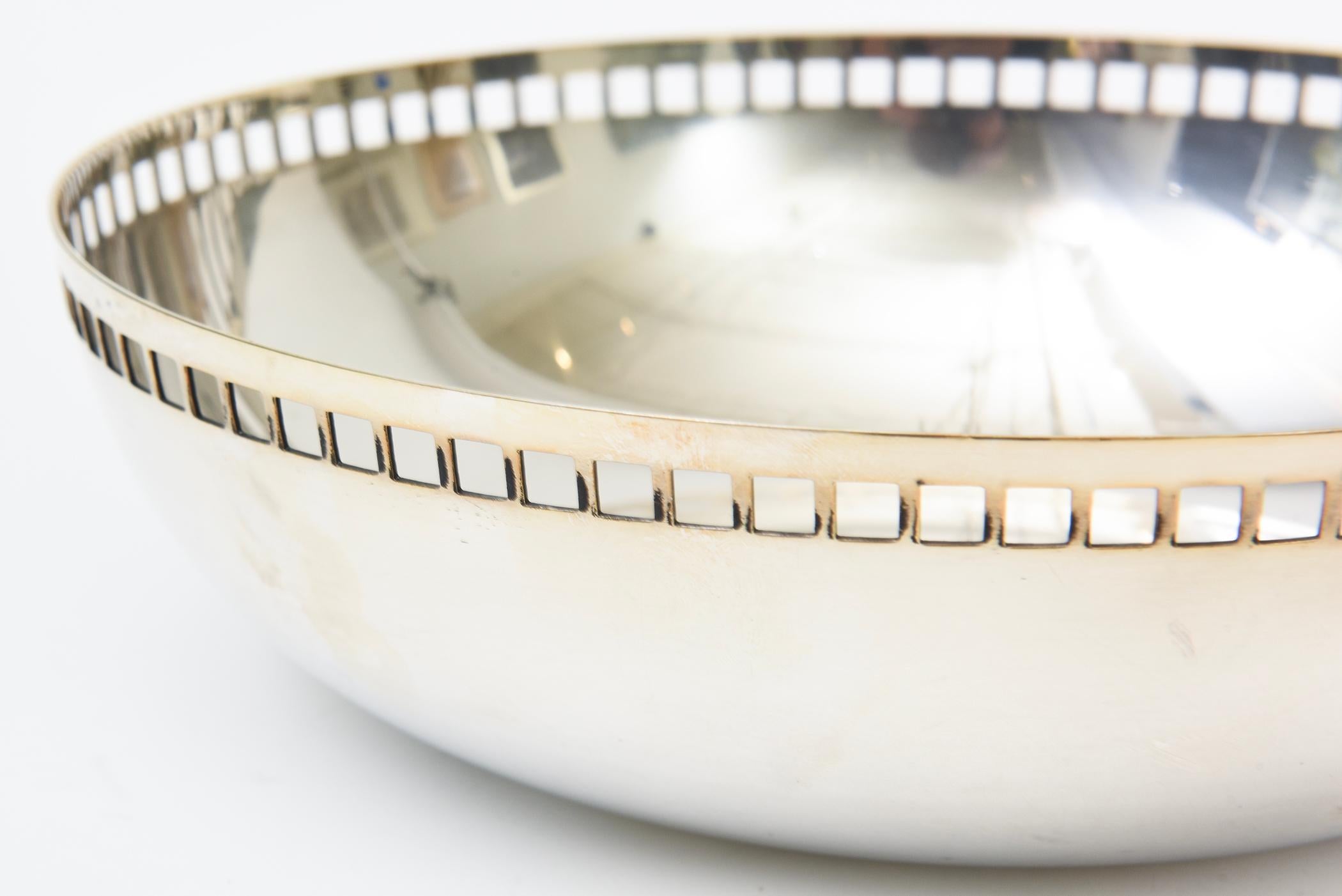 Silver Plate Richard Meier For Swid Powell Silver-Plate Architectural Skyscraper Bowl 90's For Sale