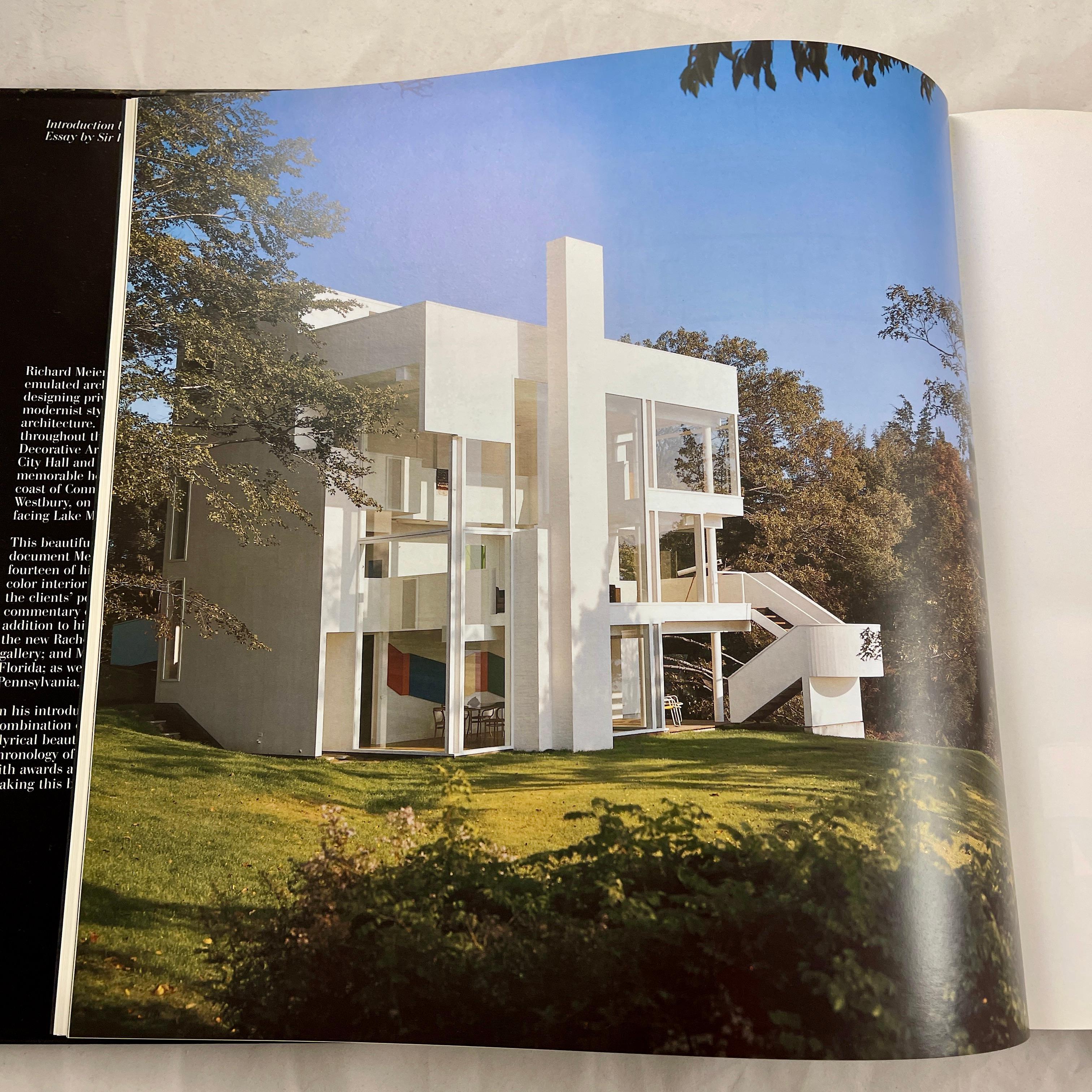 Richard Meier: Houses 1962/1997, Coffee Table Book - 1st Edition In Good Condition In Philadelphia, PA