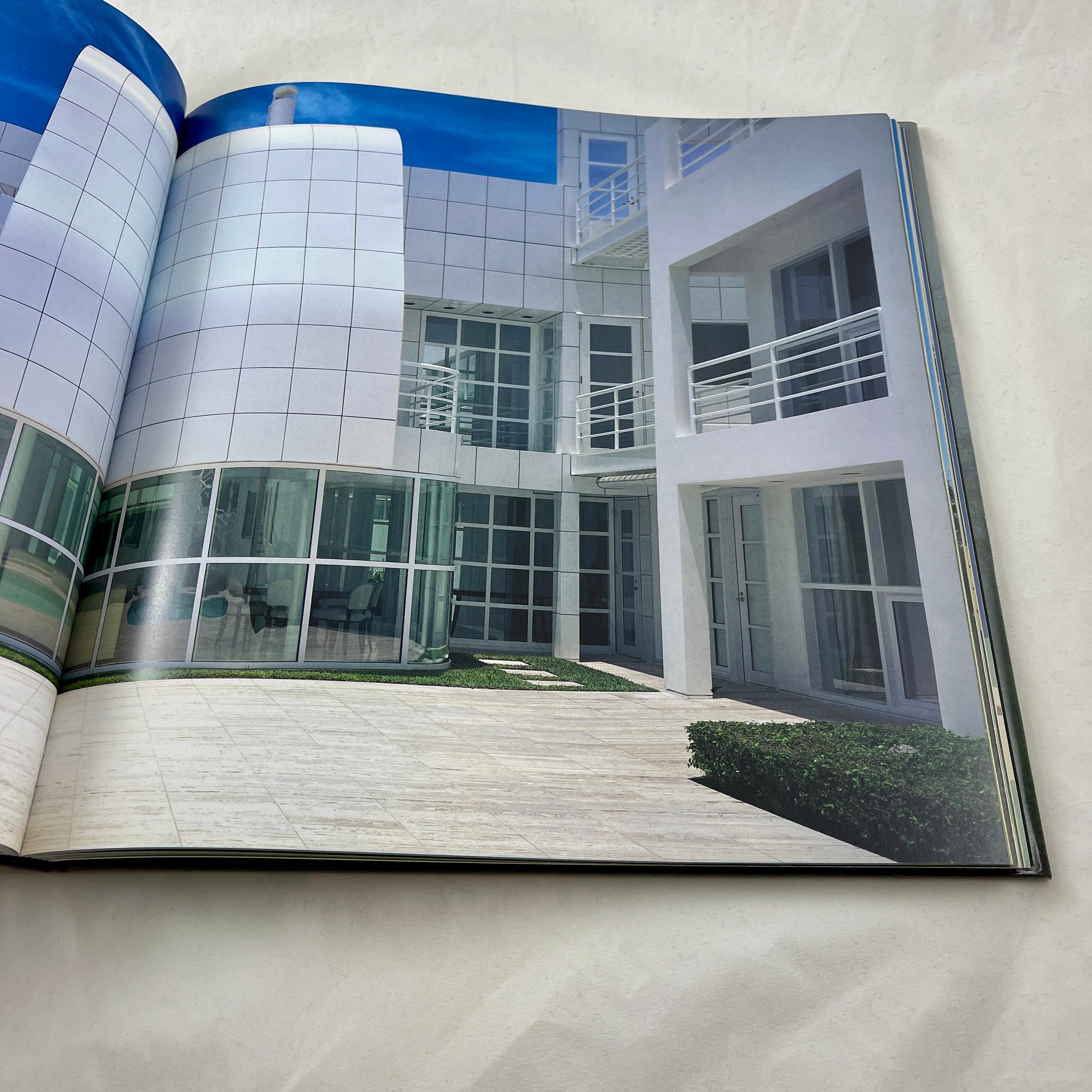 Late 20th Century Richard Meier: Houses 1962/1997, Coffee Table Book - 1st Edition