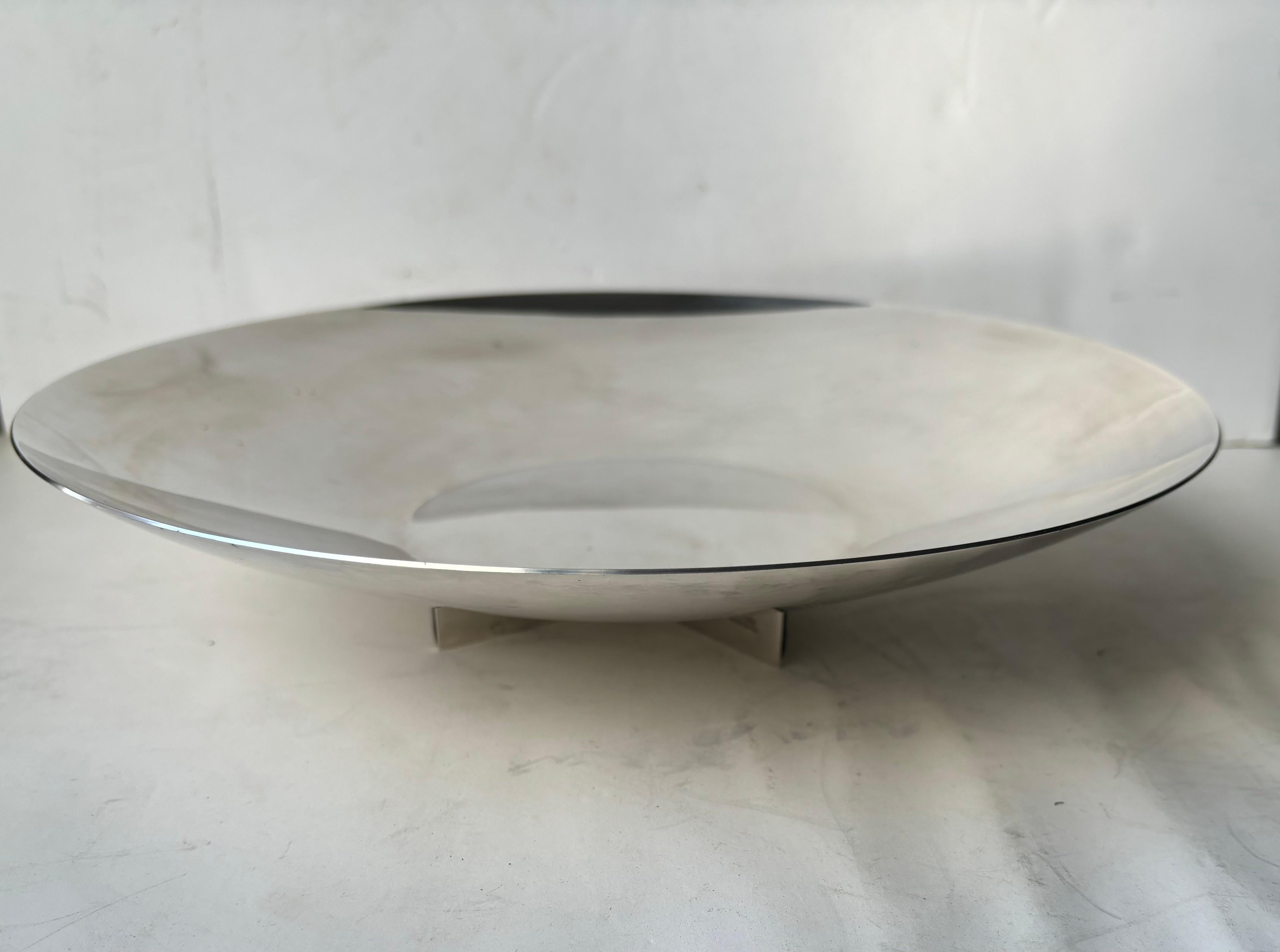 Gran cuenco / centro de mesa Richard Meier plato de plata para Swid Powell . en Bueno estado para la venta en Los Angeles, CA