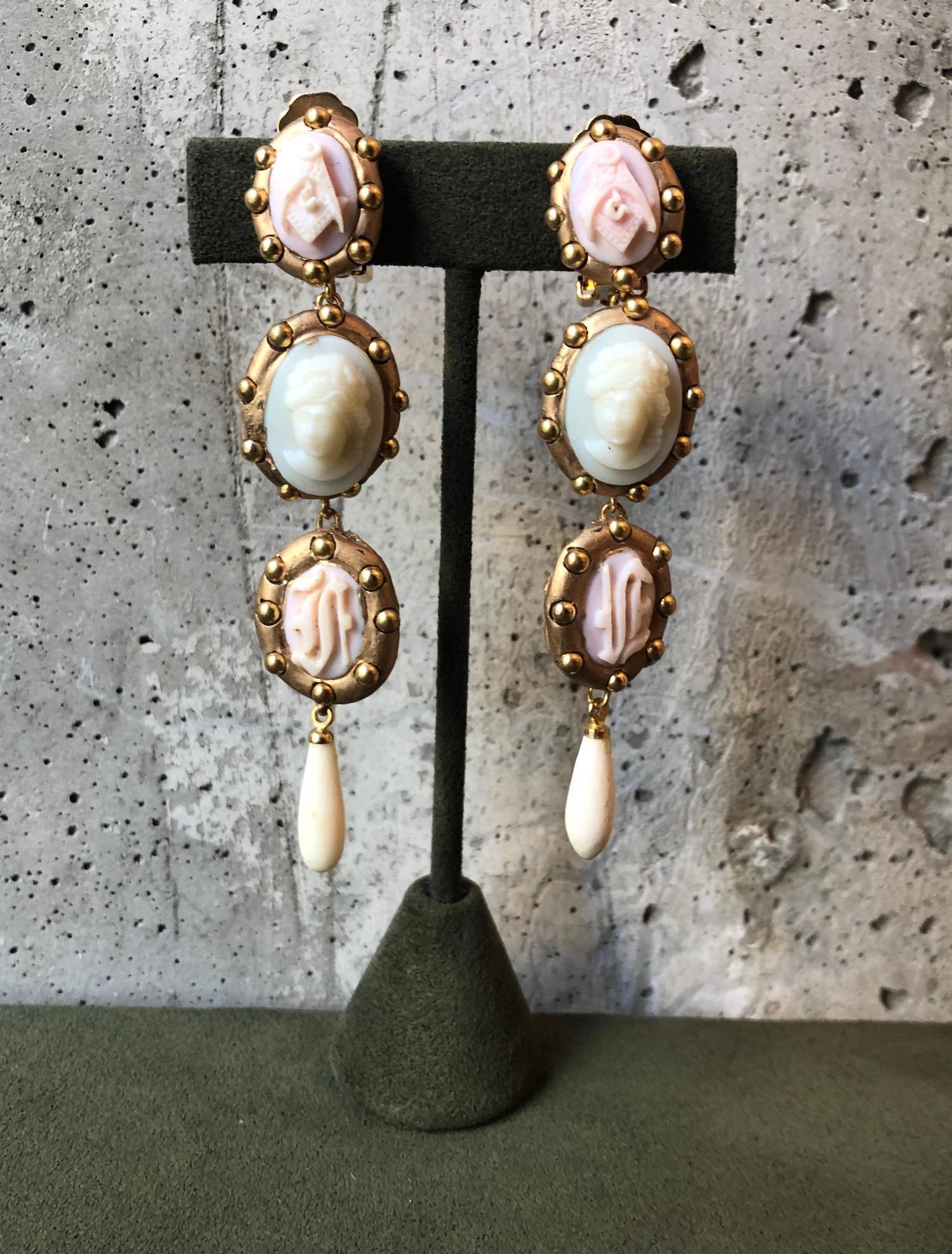 Richard Minadeo Three Tier Pink & Ivory Cameo Earrings In New Condition In Los Angeles, CA