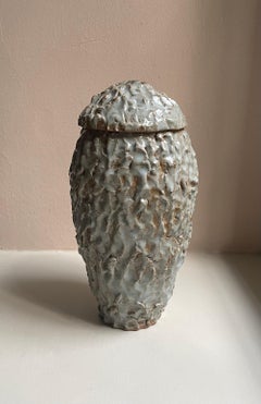 Urna perlata