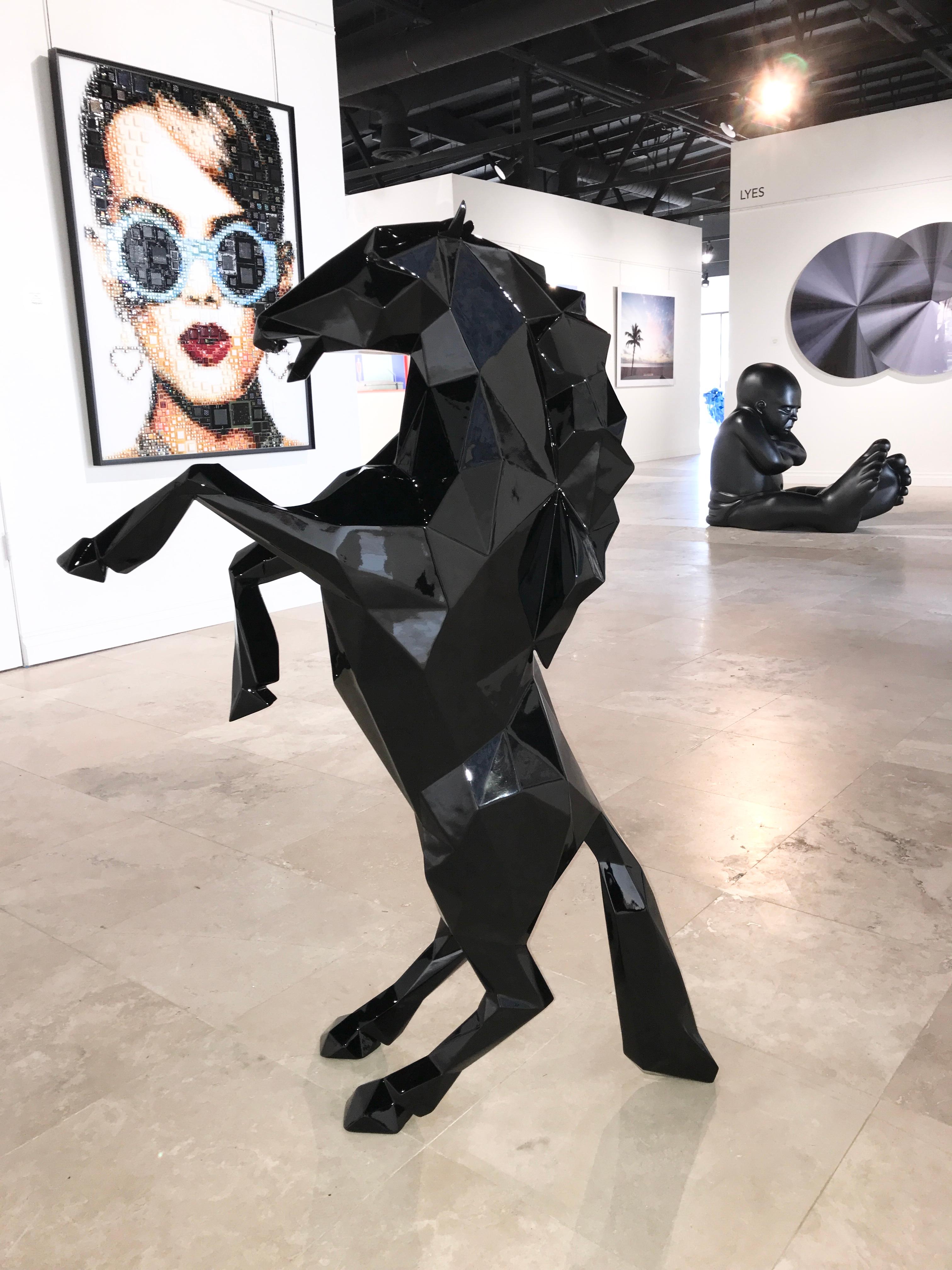Richard Orlinksi Figurative Sculpture - Cheval - 110 cm Noir Brillant 8/8